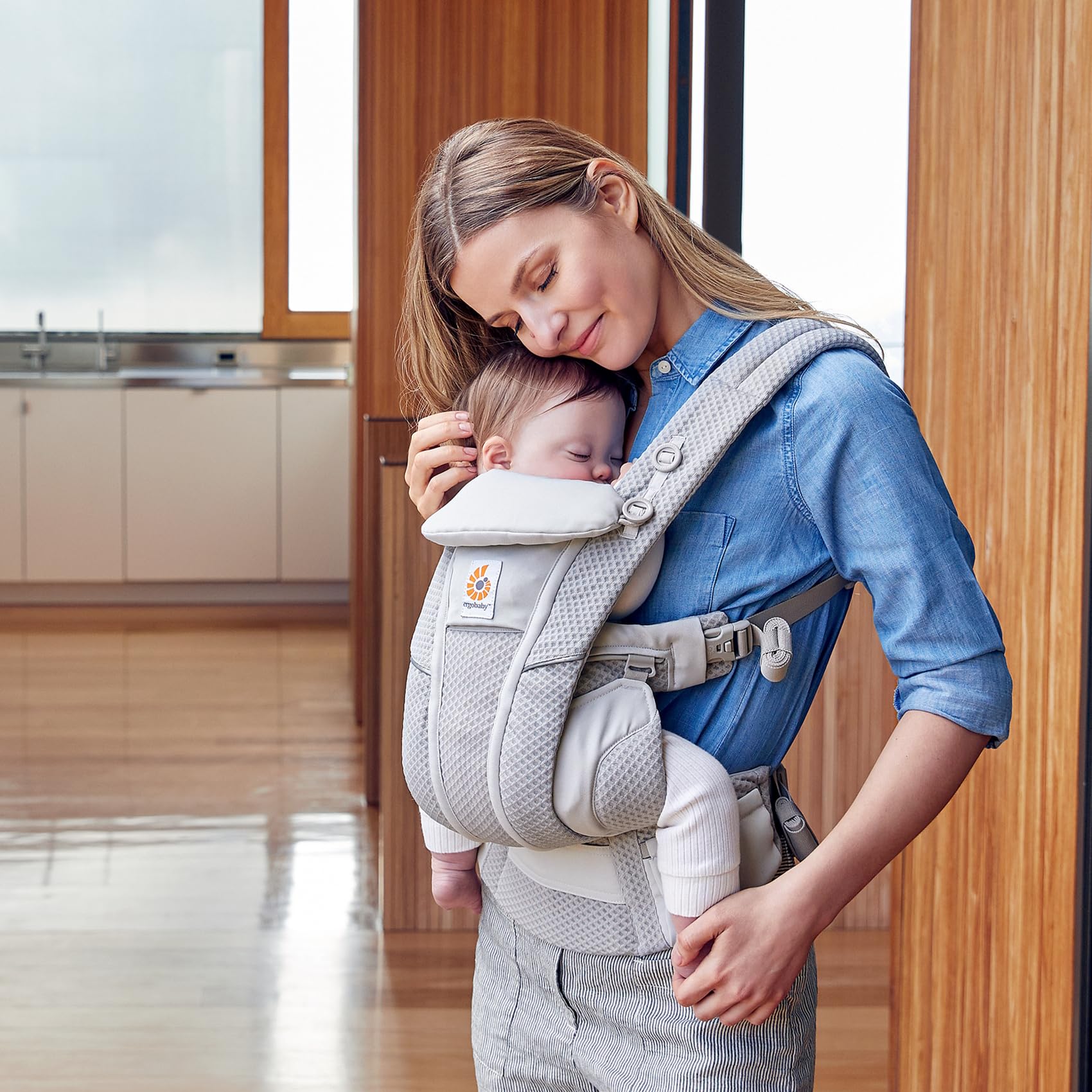 Marsupio Ergobaby Omni Breeze per neonati, 4 posizioni SoftFlex Mesh marsupio anteriore ergonomico marsupio posteriore per neonati (Pearl Grey)