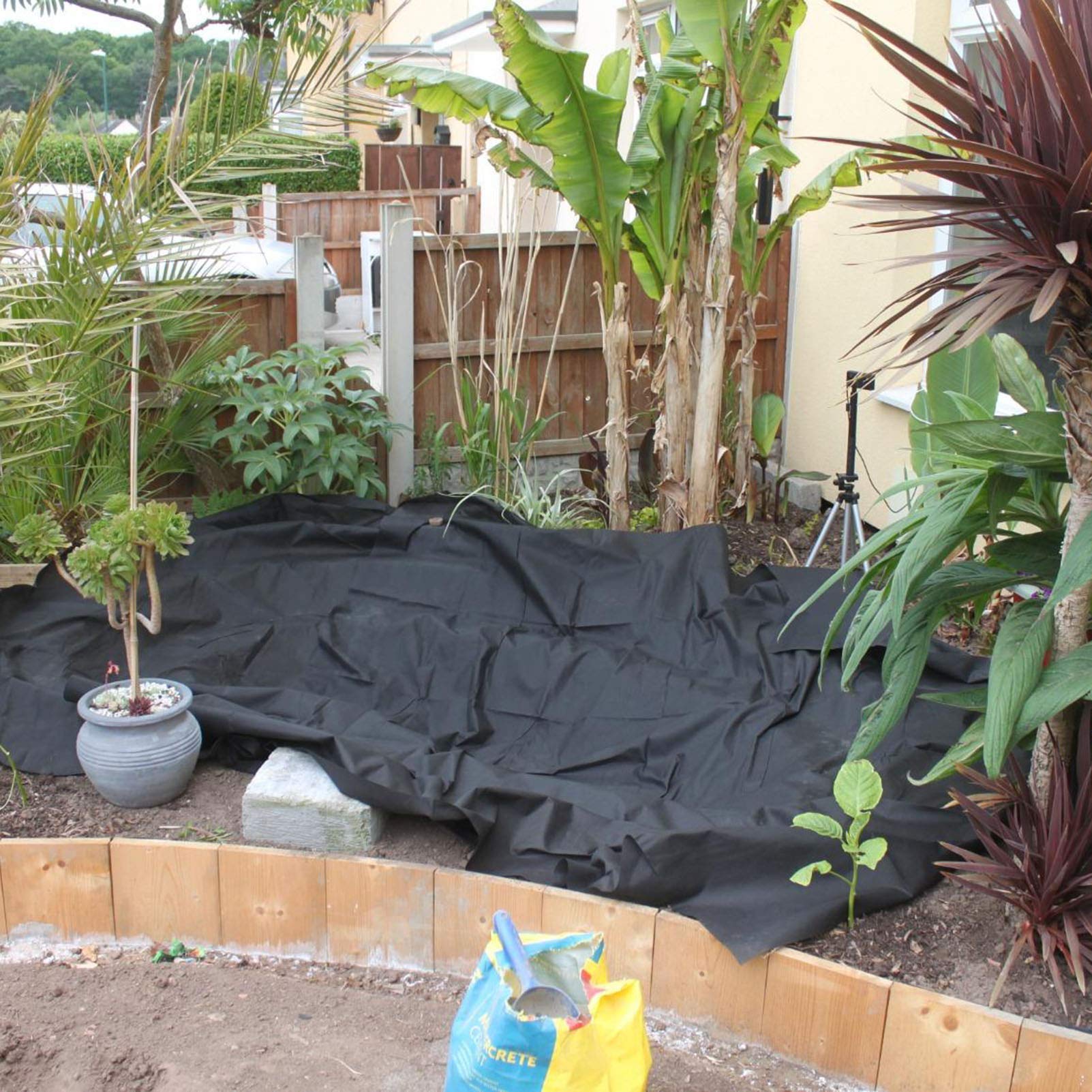Genérico Revestimiento Flexible, Impermeable y precortado para estanques - Lámina paisajística Negra Resistente al desgarro para estanques de Peces, embalses y acuicultura - Solución Duradera para fu