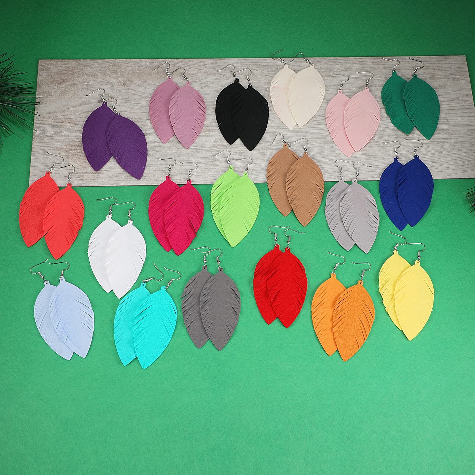 Grandi orecchini pendenti in morbida pelle fatti a mano con frange di piume leggere per donne e ragazze, regalo senza pietre preziose, grande, pelle, senza pietre preziose, L, pelle,