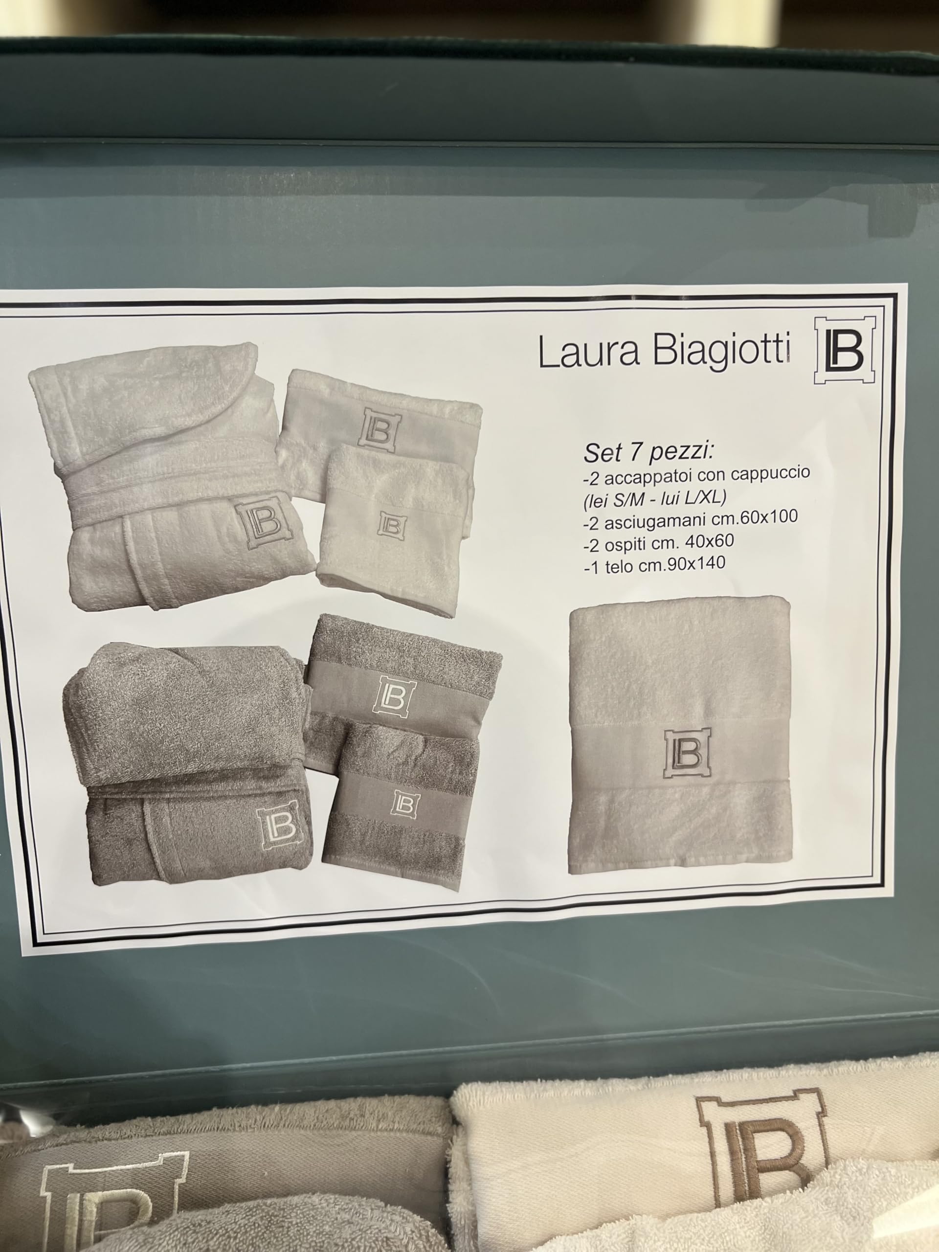 Laura Biagiotti Set Bagno 7 Pezzi con Cappuccio, 2 Accappatoi S/M e L/XL, 2 Asciugamani 60x100 cm, 2 Ospiti 40x60 cm, 1 Telo 90x140 cm