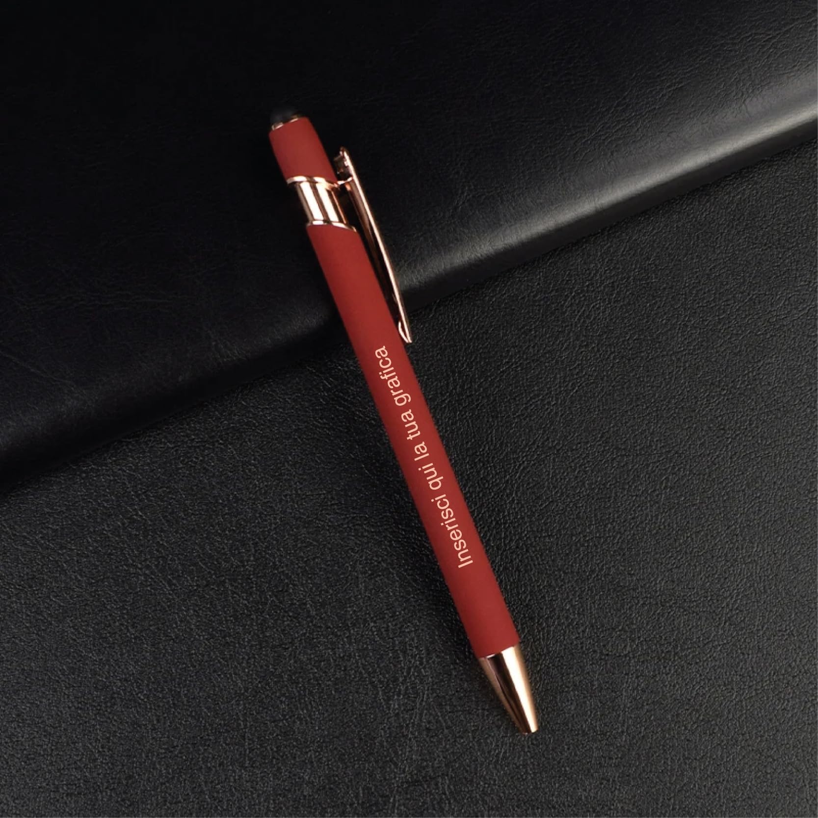 POINT. Penne rossa o bordeaux con incisione, laurea, inchiostro nero, personalizzate, incise, bomboniera, graduation, inchiostro nero,per donna o uomo (50)