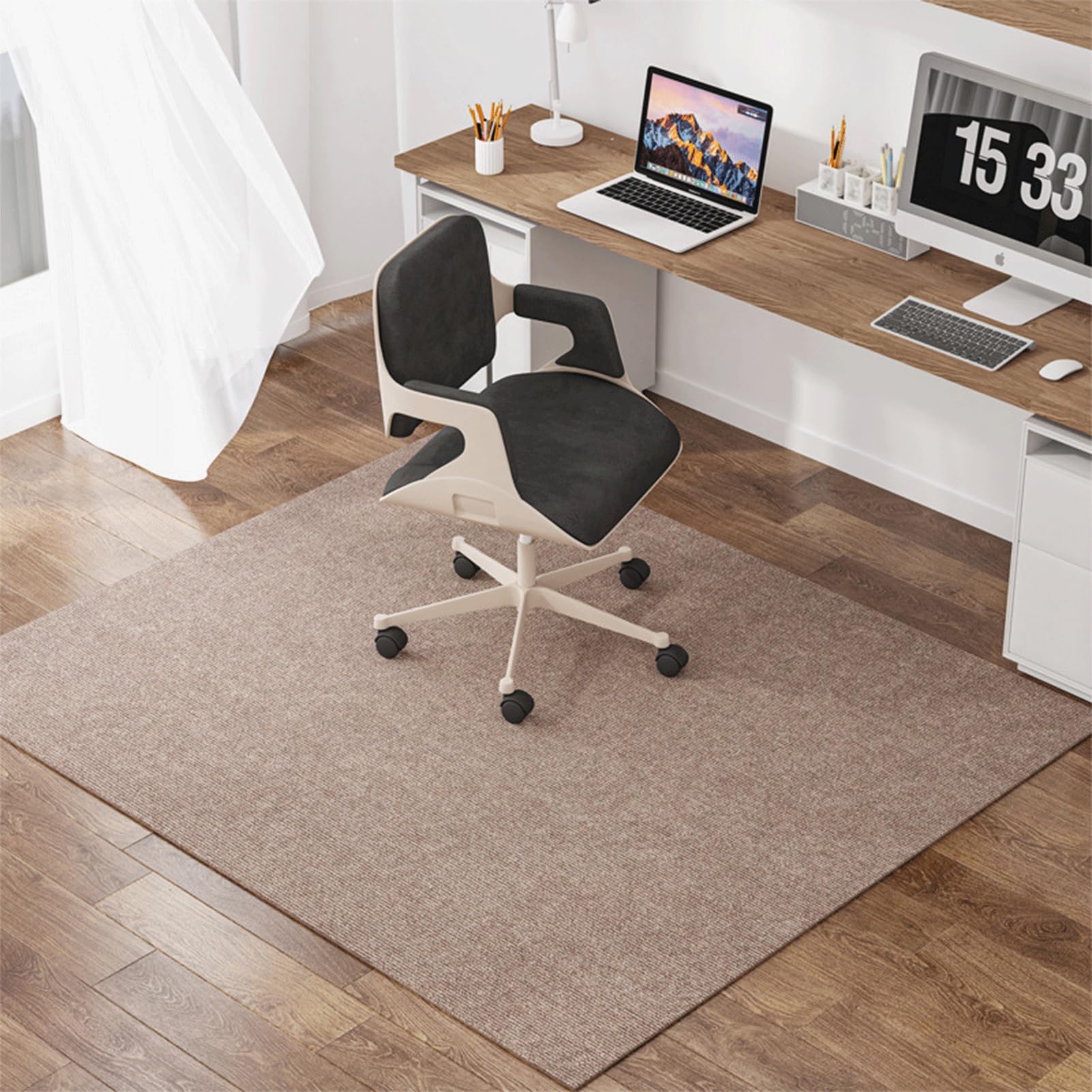 Genérico Protective Floor Mat, Non-Slip Base for Office Chair, Gaming Mat Office Chair Desk Base for Laminate, Parquet, Hard Floors, Brown, 120 x 160 cm