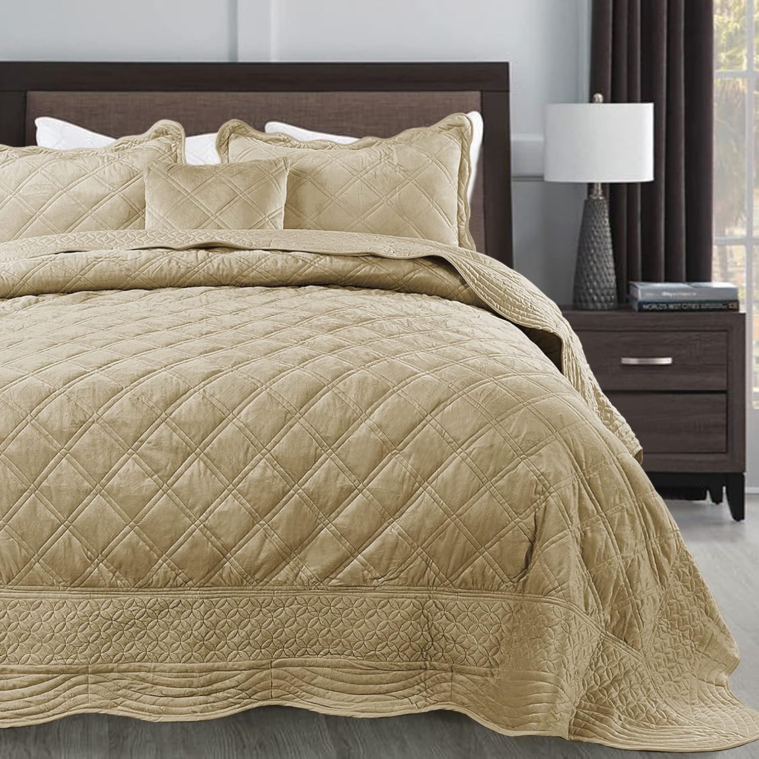 Home Soft Things Super Soft Microplush 4 Piece Bedspread Set Oversize Queen 110" x 120", Taupe Diamond Plaid Scallop Edged Warm Cozy Plush Quilt Comforter Bedding Set with 2 Shams 1 Pillow