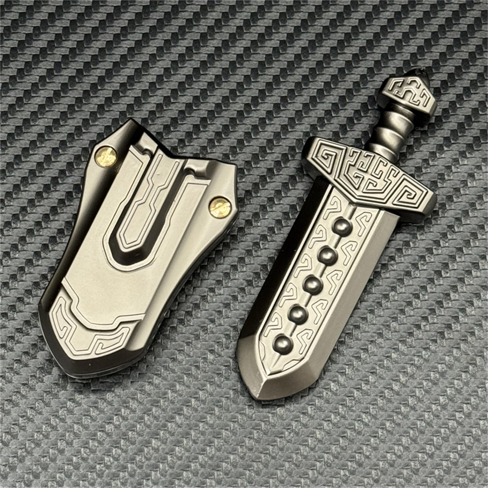 Amazon.co.jp: 精巧に彫刻された剣EDC Fidget Toy フィジェットトイ