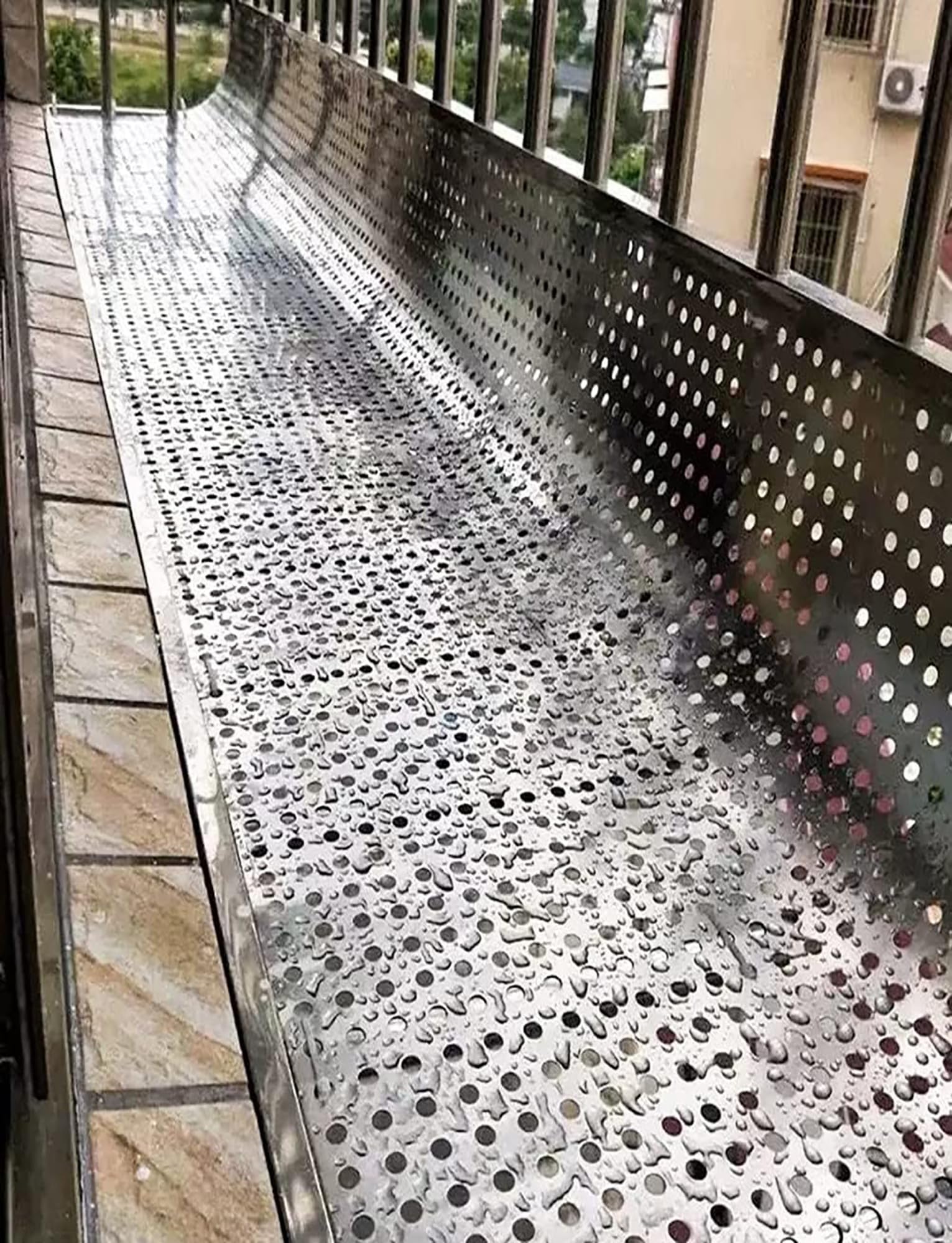 Piastra metallica perforata in acciaio inossidabile 304 - Rete per gatti da balcone anticaduta, griglia decorativa per finestre, soluzione di sicurezza industriale sostenibile (10 x 700 cm)