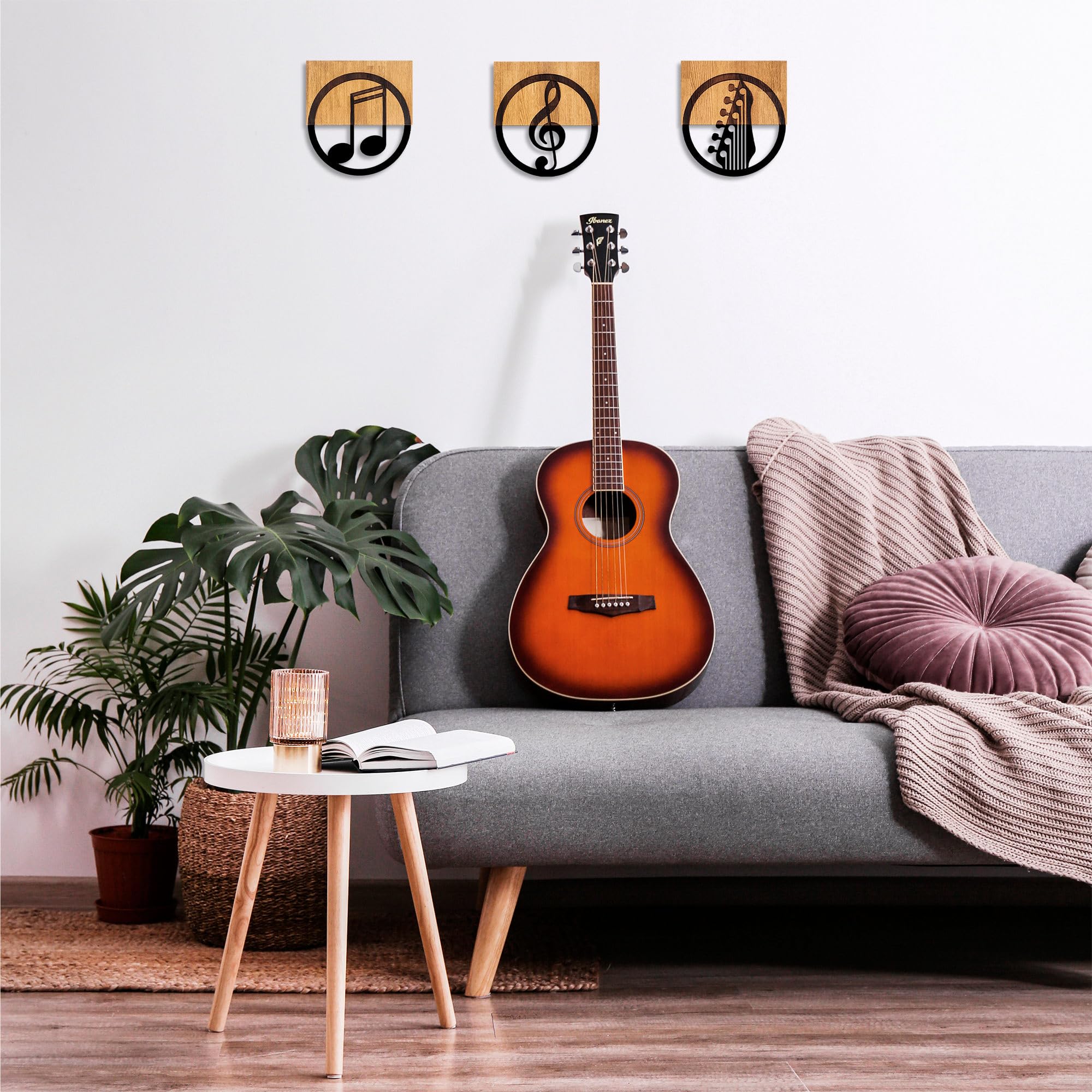 Décoration murale bois Wallity pour habiller un mur vide au-dessus du canapé