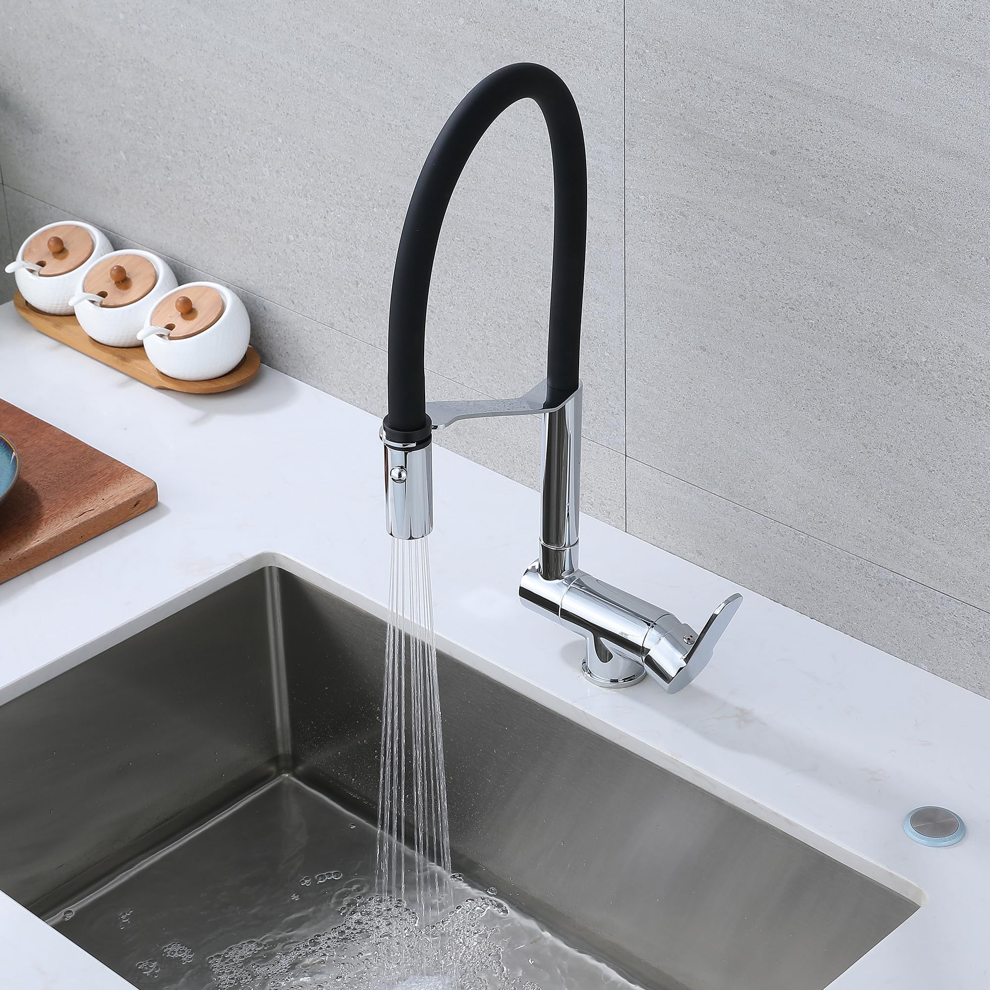 Vorfenster Küchenarmatur Aus 360° Verstellbarer-Wasserhahn Küche Mit 2 Strahlarten, 360° Drehbare Armatur Und Unterfenstermontage, Ideale Mischbatterie Für Küchen Unter Dem Fenster (chrom)