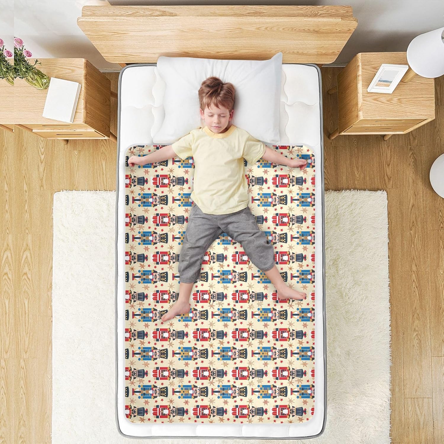 Nutcracker Toy Soldier Extra Large Resuable Potty Training Pad Water Resistant Pads for Bed Breathable Cradle Mattress for Toddler Kids , 52" L x 34" W