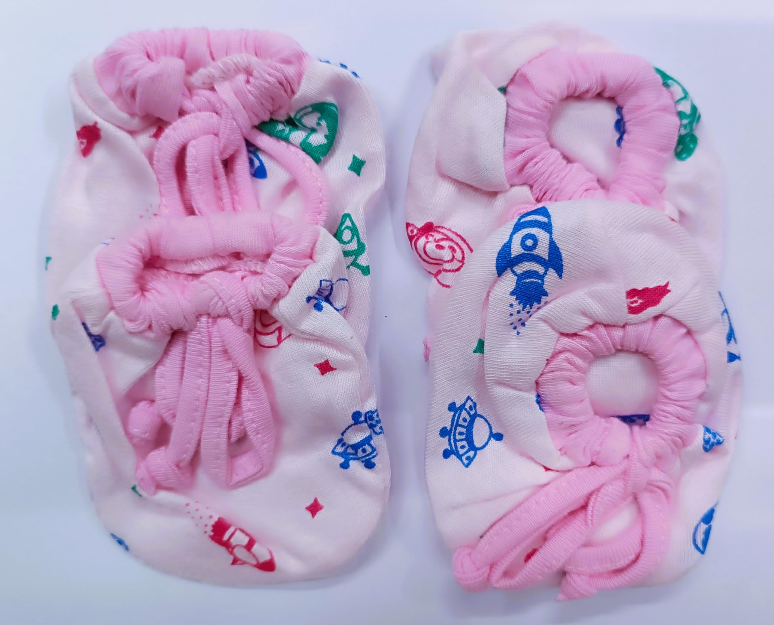CUTEABLY Soft Cotton Mittens and Booties for New Born Baby/Cotton Cloth Tying Knotted Mittens for Infant (Multicolor, 0-6 Month)-Pack of 4 - Image 4 thumbnail