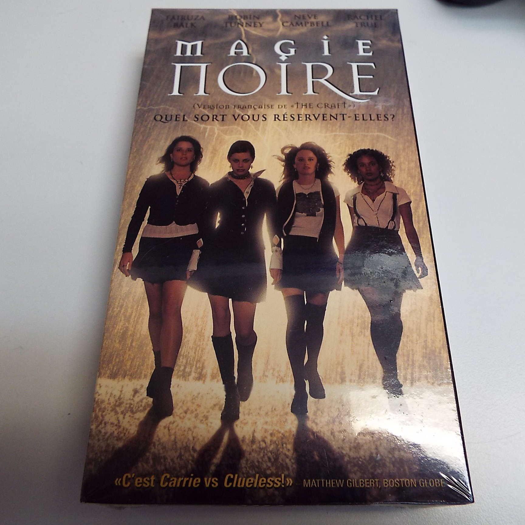 Magie Noire [VHS Tape]