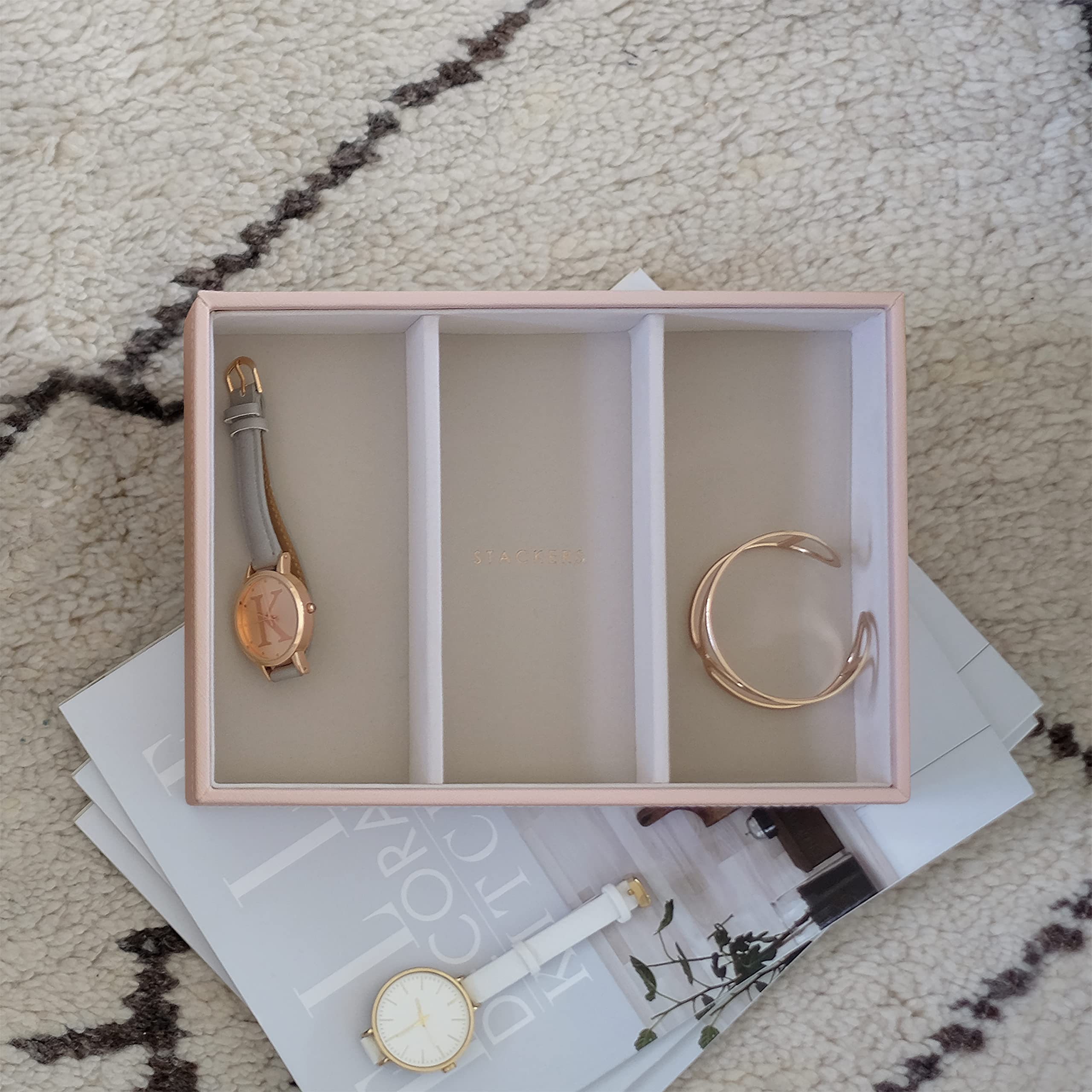 Portagioie Stackers Con Quarzo Rosa E Appendini A T - Organizer Da Tavolo Per Gioielli - 4