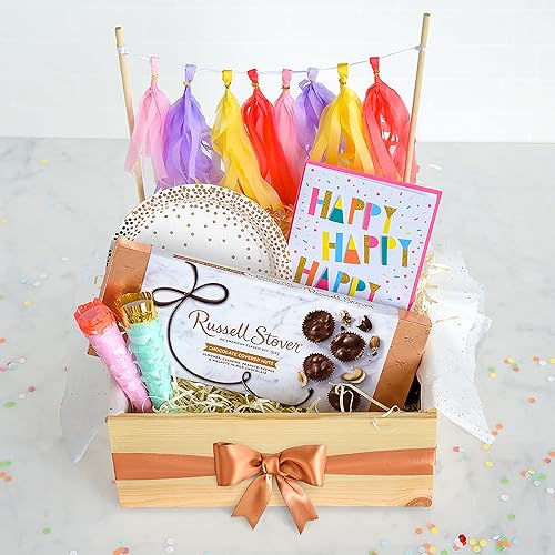 Miniatura 6 de Russell Stover Nueces cubiertas de chocolate con leche caja de regalo de chocolate surtidos 9 onzas