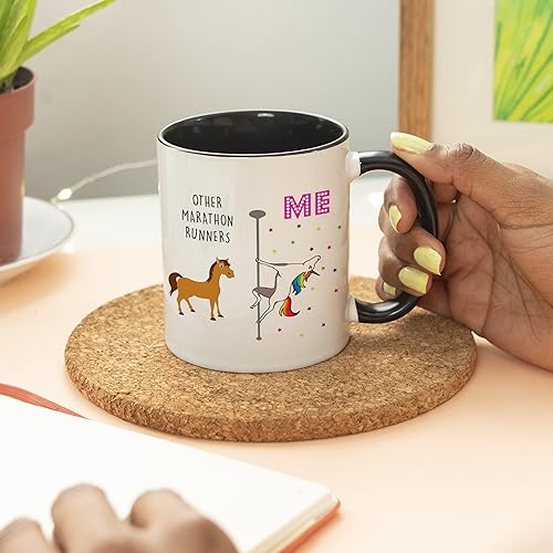 Miniatura 5 de YouNique Designs Marathon Runner - Taza de café, 11 onzas, taza de unicornio, regalos de corredor de maratón (mango negro)