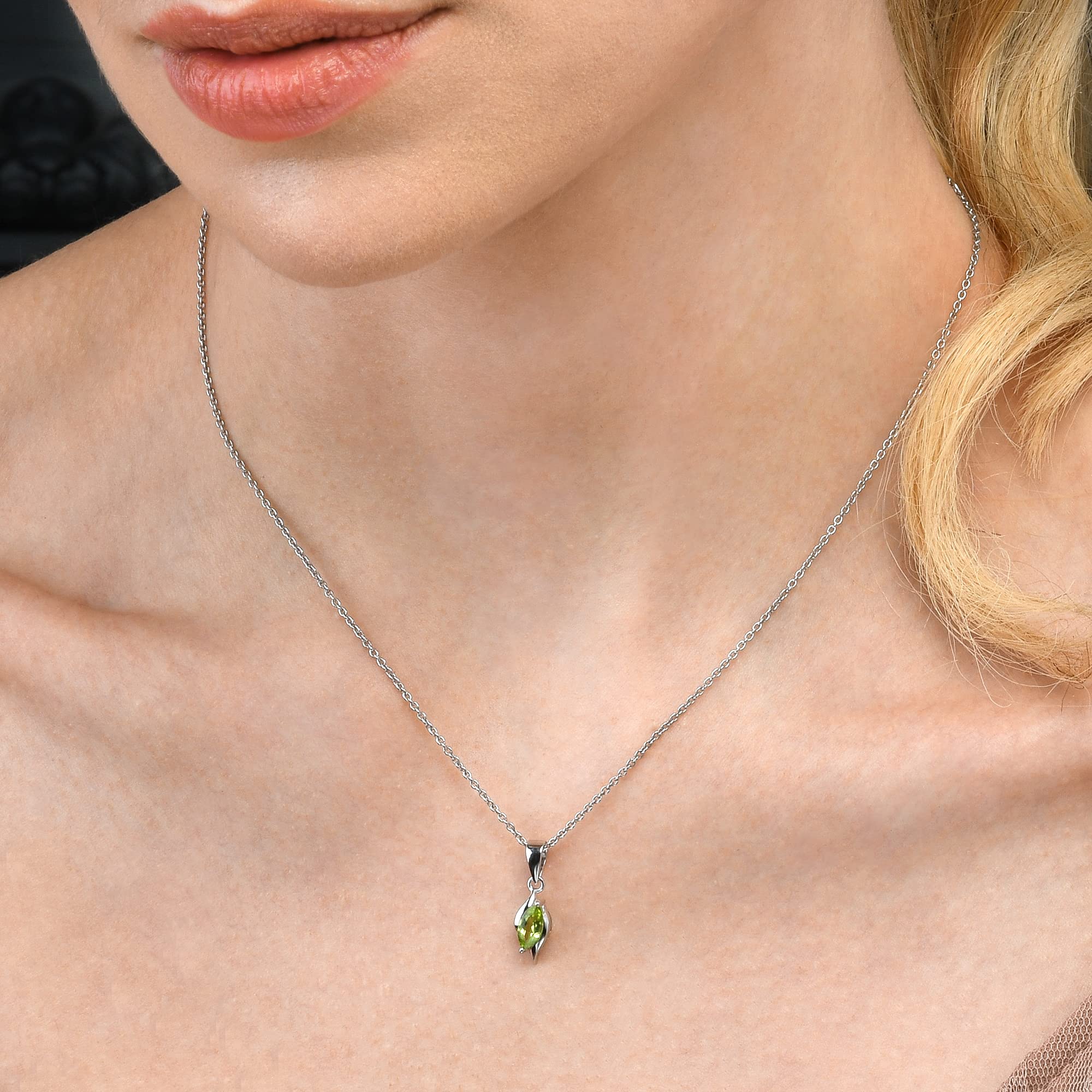 namana 925 Sterling Silber Halskette mit natürlichen Edelstein-Anhängern für Damen, Sterling Silber Halskette mit Halbedelsteinen in Marquise-Form an einem eleganten Anhänger für Frauen.