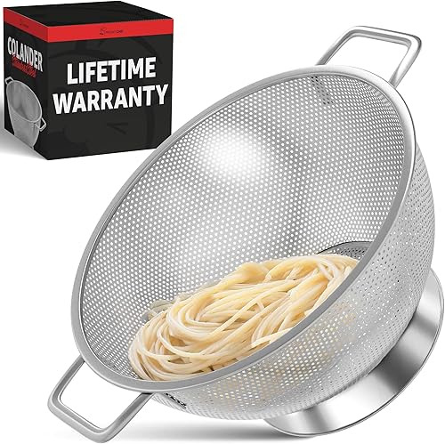 PriorityChef Premium - Colador de acero inoxidable de 4 cuartos para cocina, colador duradero para arroz y pasta con asa, resistente al óxido y apto