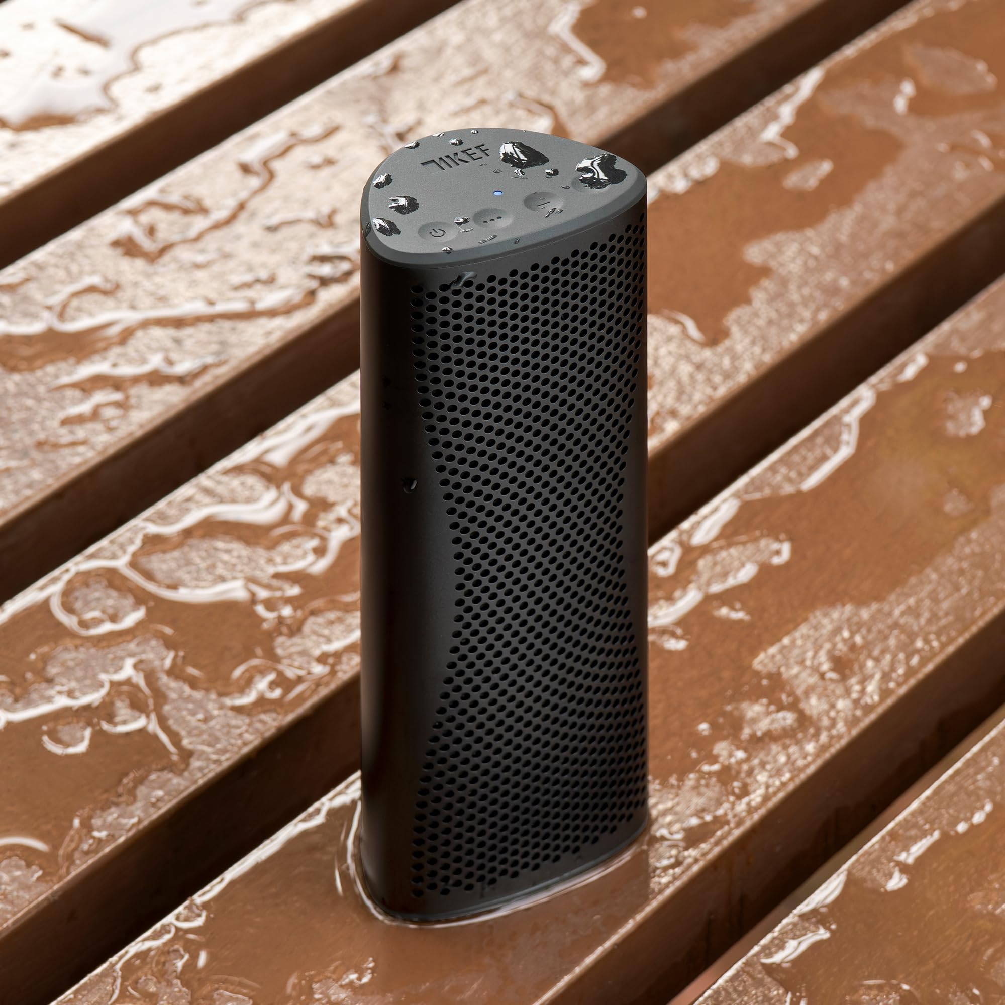 KEF Muo High-Fidelity Premium tragbarer Bluetooth-Lautsprecher, Midnight Black | Bluetooth 5.4 aptX Adaptive | USB-C | IP67 wasserdicht | 24 Std. Wiedergabezeit | für zu Hause, draußen und unterwegs