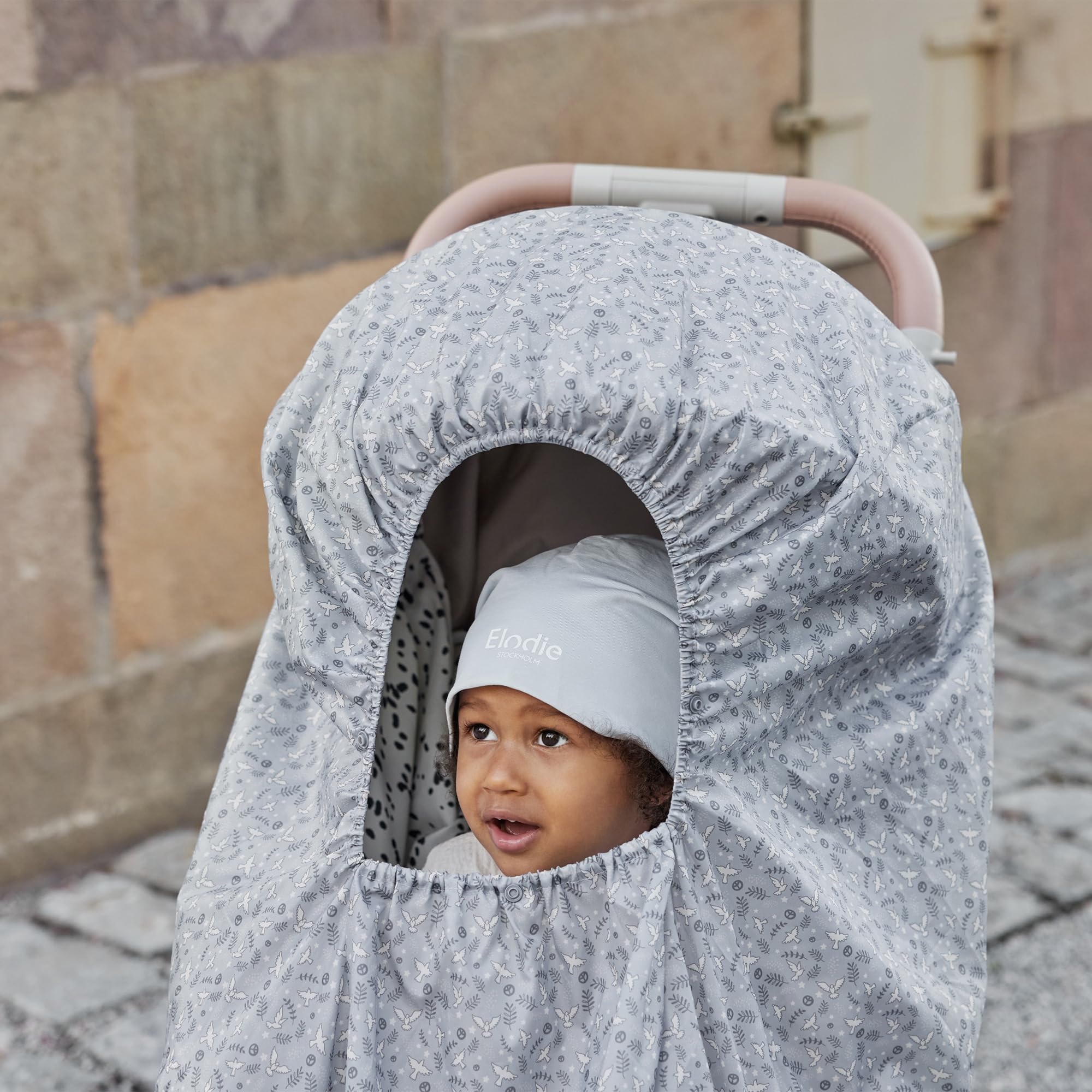 Elodie Details Habillage Pluie Poussette Universel – Protection Vent avec Fenêtre Tempête, Fenêtre Visibilité, Poche Rangement, Circulation Air, sans PVC, Compact, Buggy 100x105 cm, Free Bird