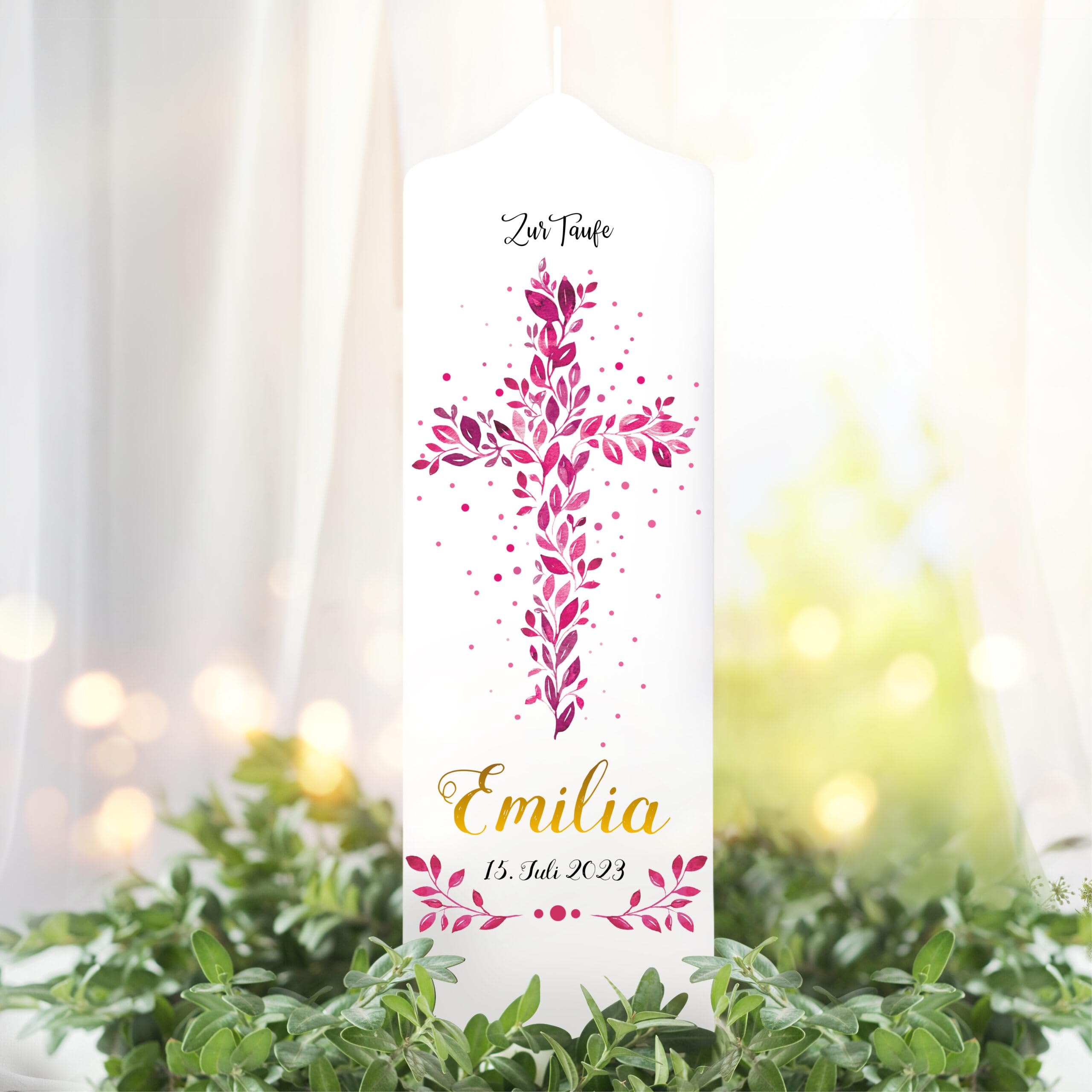 Wandtattoo Loft Taufkerze Mädchen Taufspruch, Motiv mit Kreuz aus pinken Blättern, 25cm x 8cm, personalisierte Kerze, bedruckte Kerze zur Taufe, Geburtskerze, Stumpenkerze, Taufgeschenk