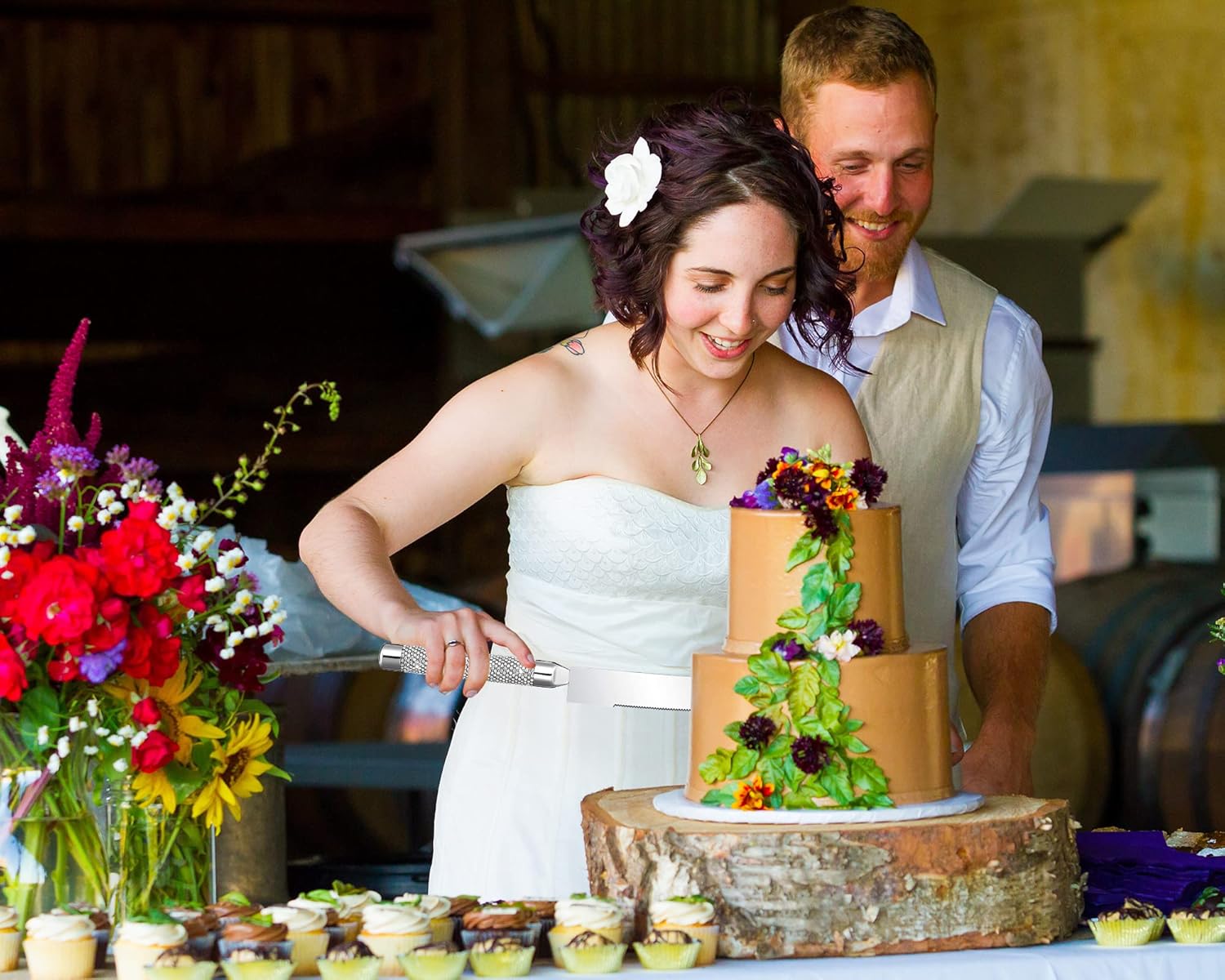 Boao 4 Piece Wedding Champagne Flutes and Cake Knife Server Set Crystal Mr and Mrs Toasting Flutes Rhinestone Cake Cutting Set for Bride and Groom Wedding Engagement Bridal Shower Gifts(Silver) - Image 7