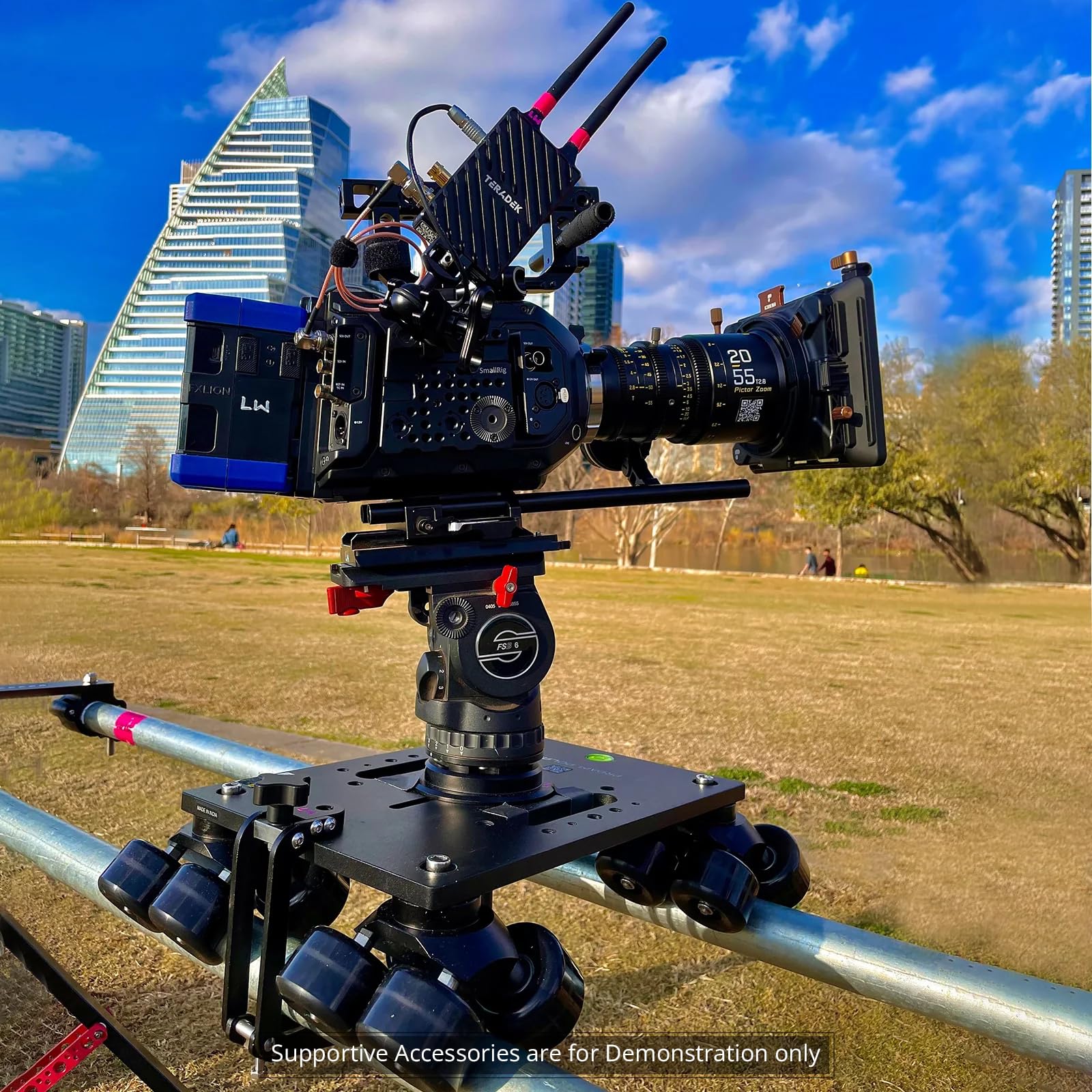 PROAIM Polaris Carrello portatile per videocamera con estremità binari universali. Diametro binario: 1,5"-1,98". Include adattatori per ciotola da 75 e 100mm. Carico utile fino a 200kg/440lb.