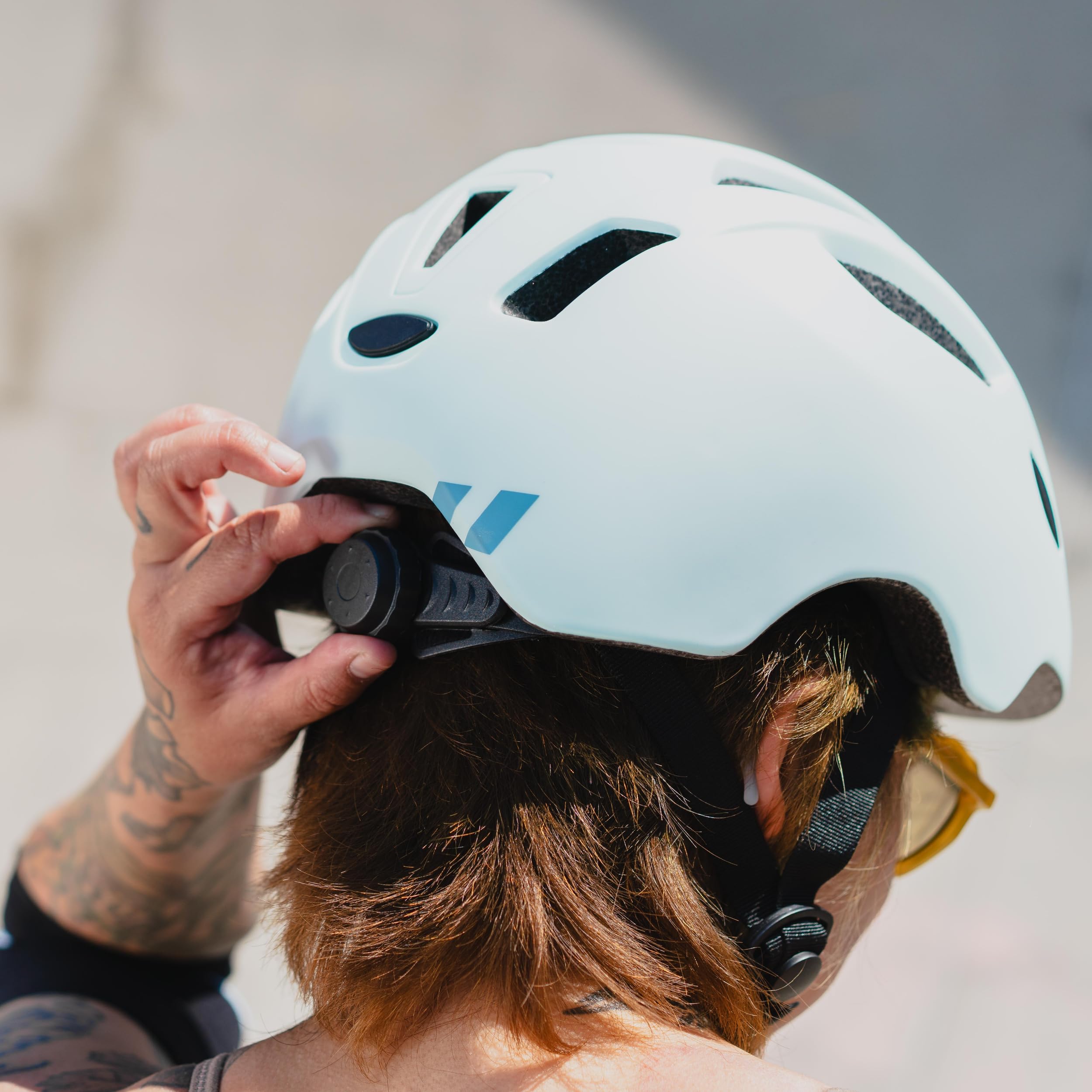 80SIX Lekki kask rowerowy dla dzieci i maluchów, regulowany (46–58 cm) dla dziewcząt i chłopców, certyfikat CE, wielofunkcyjny, do jazdy na rowerze, skutera, deskorolki i jazdy na rolkach, aqua matowy
