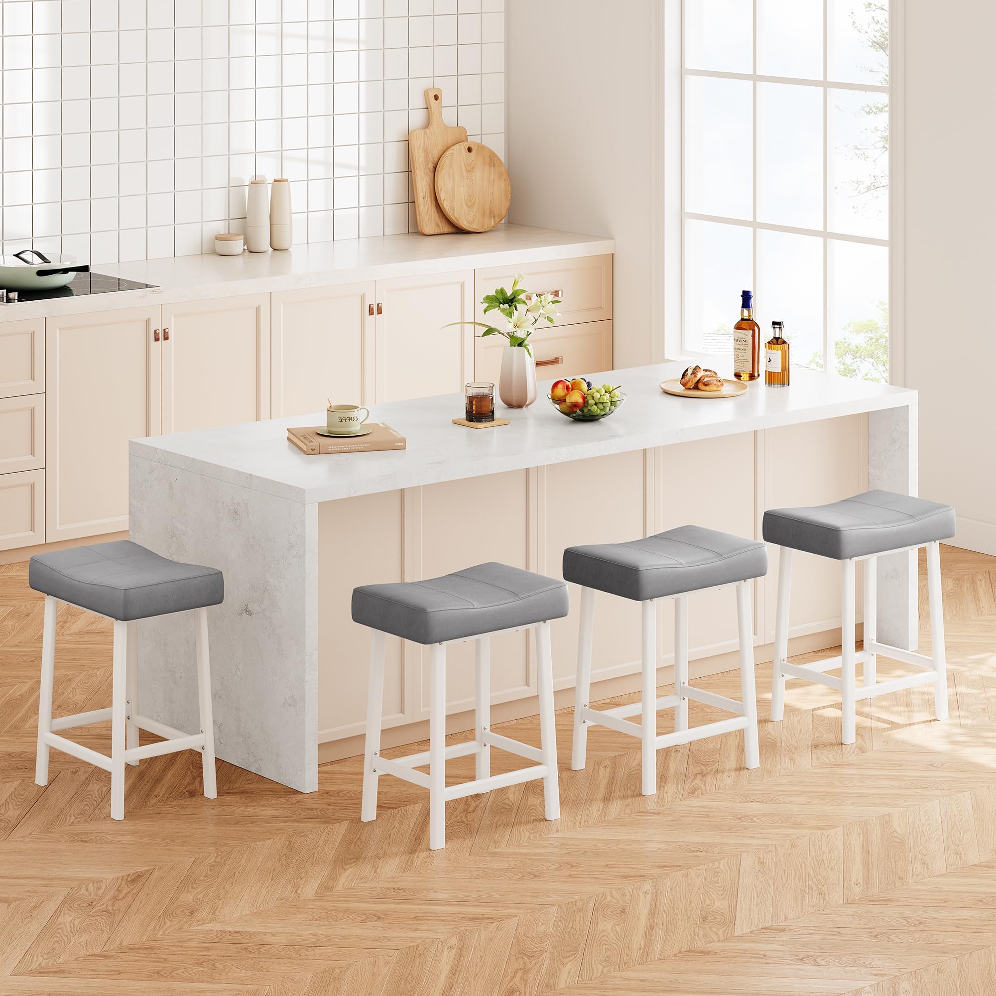 Tabourets de bar Zstar en similicuir gris au design épuré