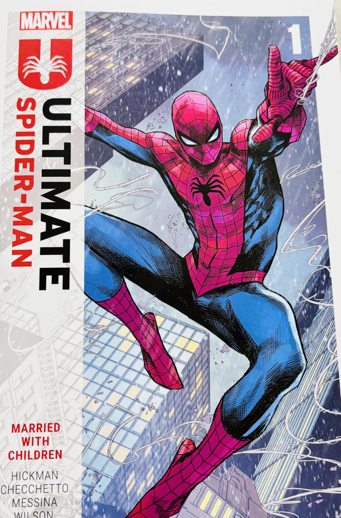Ultimate SpiderMan By Jonathan Hickman Vol. 1 Comic Book