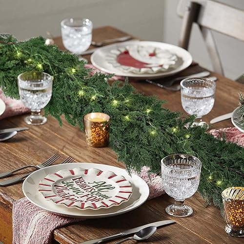 Miniatura 4 de Hananona Guirnalda de cedro artificial de 9 pies, guirnalda de pino de cedro de invierno de tacto real, guirnalda verde artificial para mesa, manto,