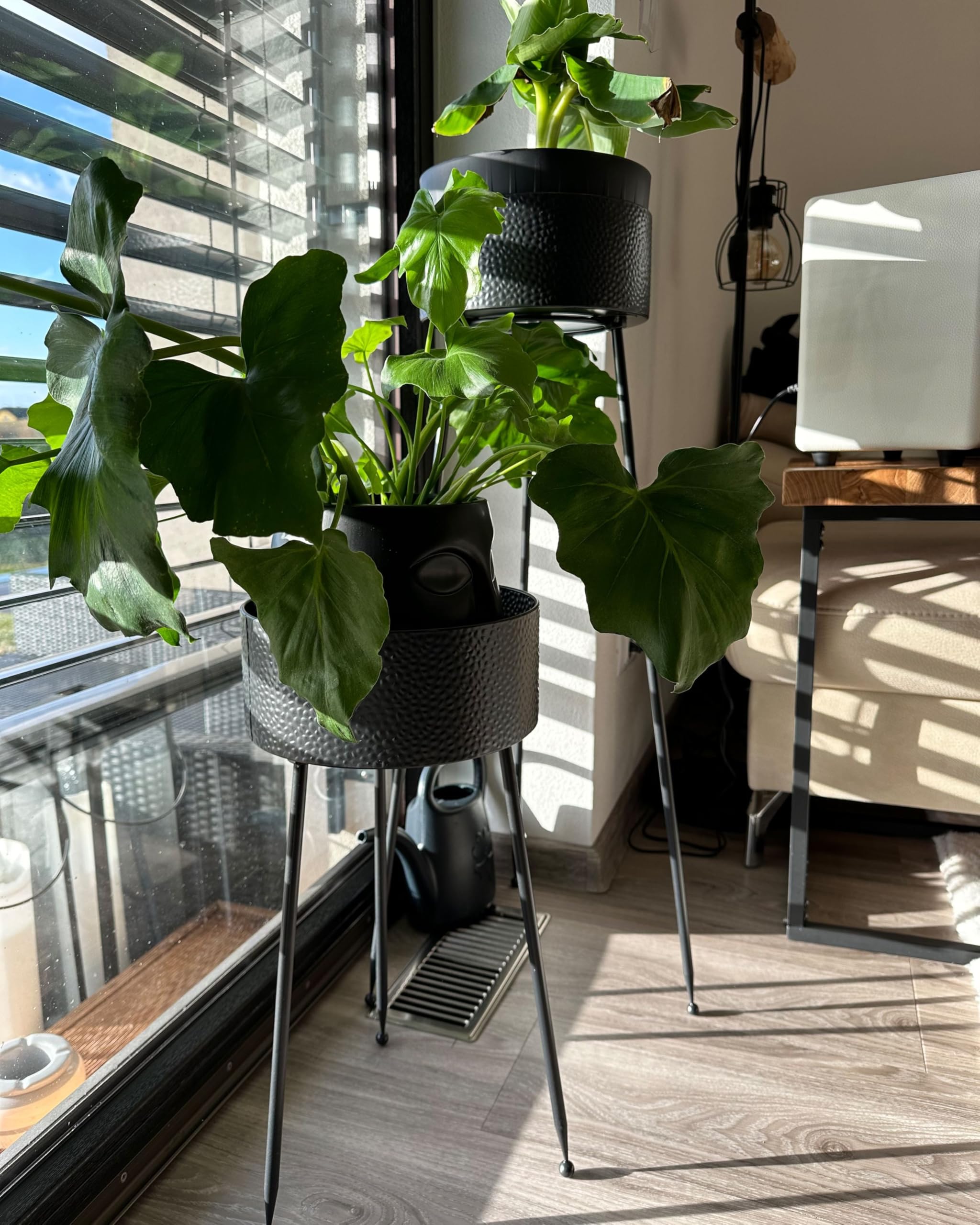 Vaso per Fiori Moderno con Piedistallo 29 x 26 x 50 cm in Metallo Nero