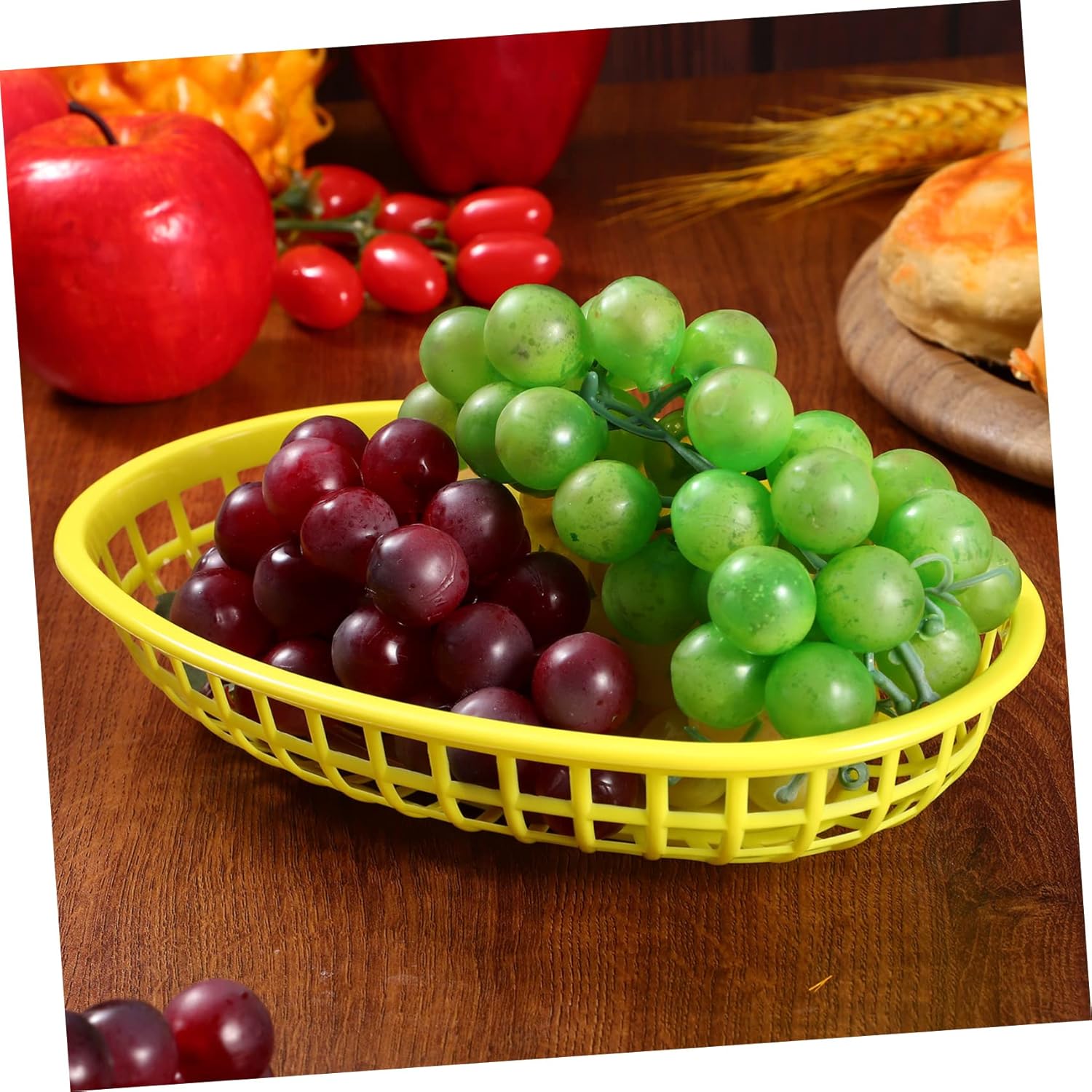 PRETYZOOM 24Pcs Fast Food Serving Baskets Set Black Red Yellow Bread Baskets for Burgers Fries Snacks Sturdy Plastic Trays for Parties and Picnics