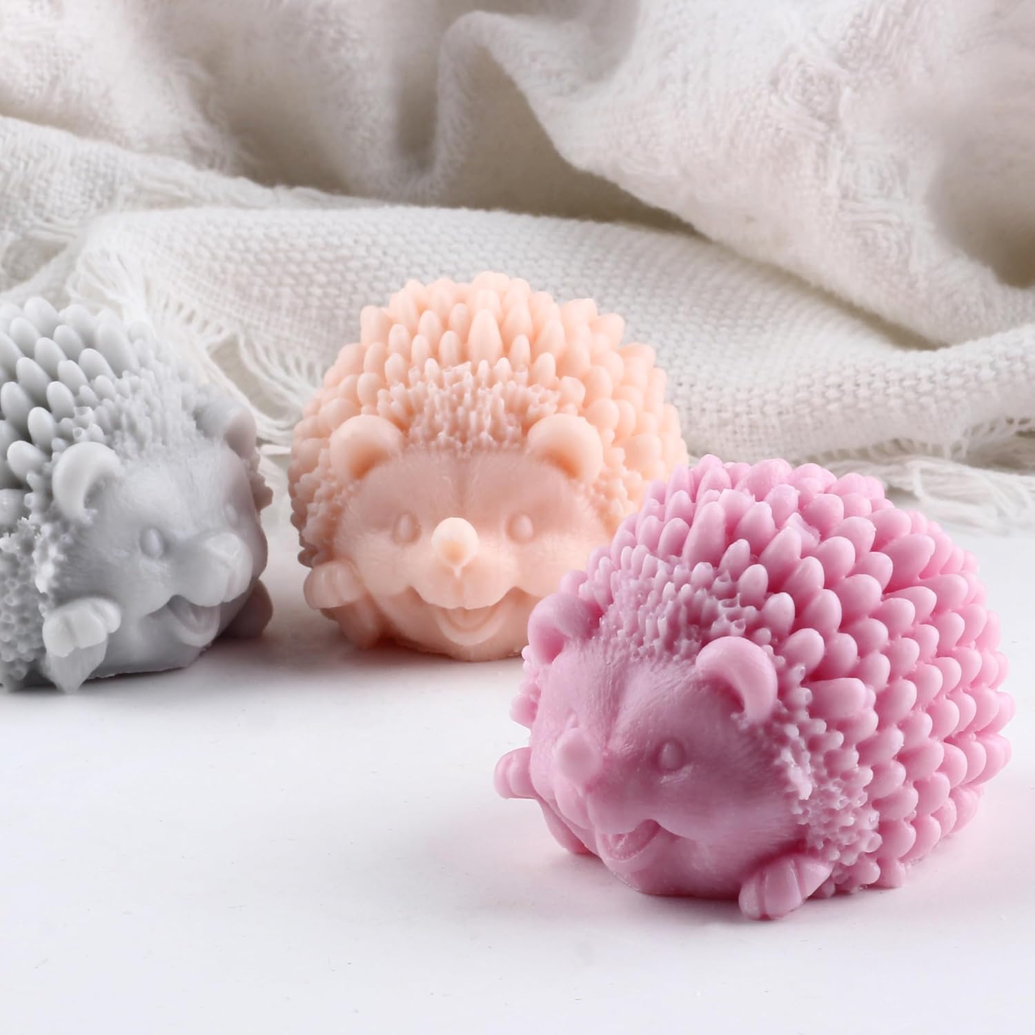 XIAOSHUI Hedgehog Candle Molds Hedgehog Candle Silicone Mold for Candles Making Resin Casting Aromatherapy Candles Gypsum Polymer Clay Craft Home Decorate