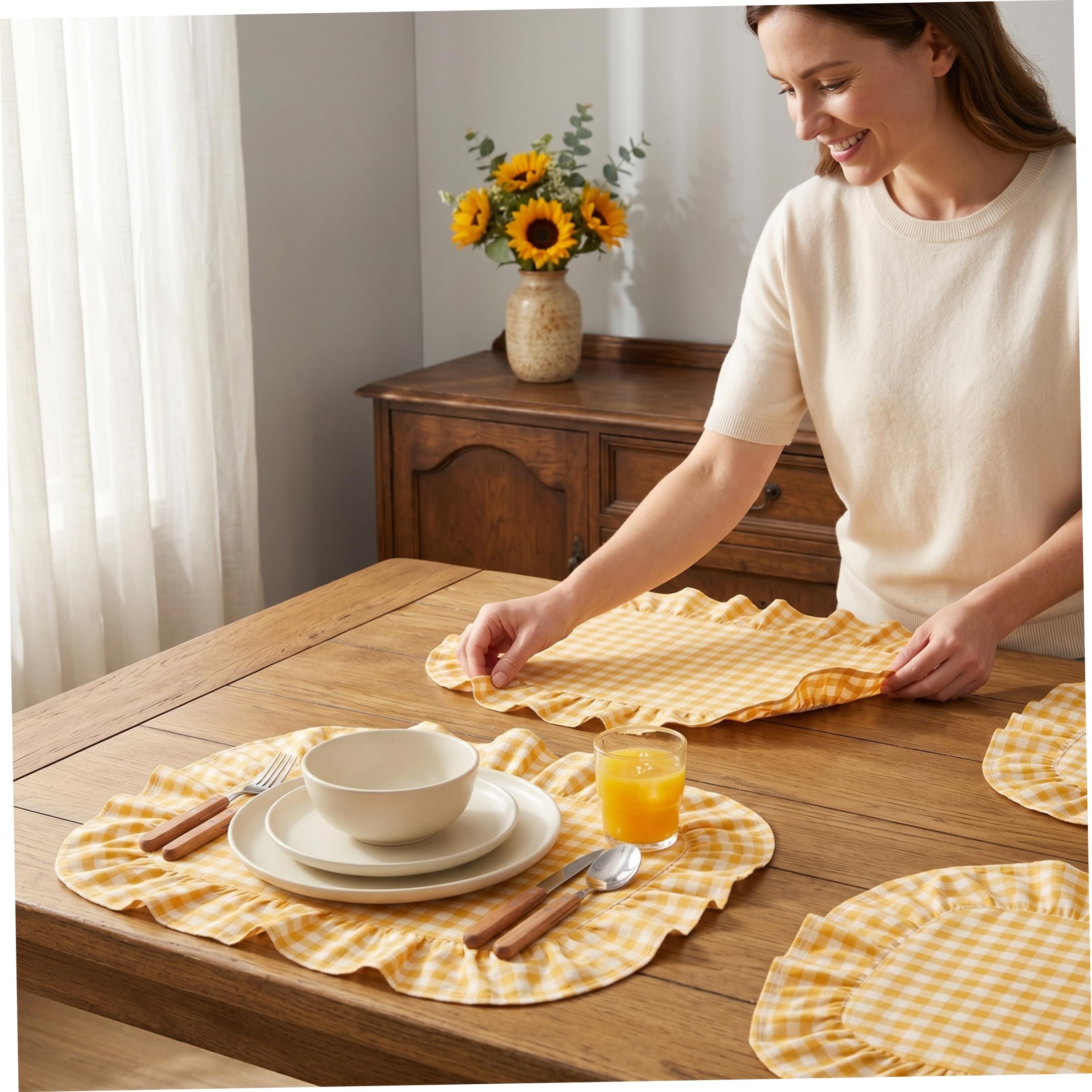 Set Of 4 Scalloped Gingham Placemats, 13.8x17.7inch Scalloped Placemats, Cotton Ruffle Edge Table Mats, Yellow Plaid, Ornaments extérieurs