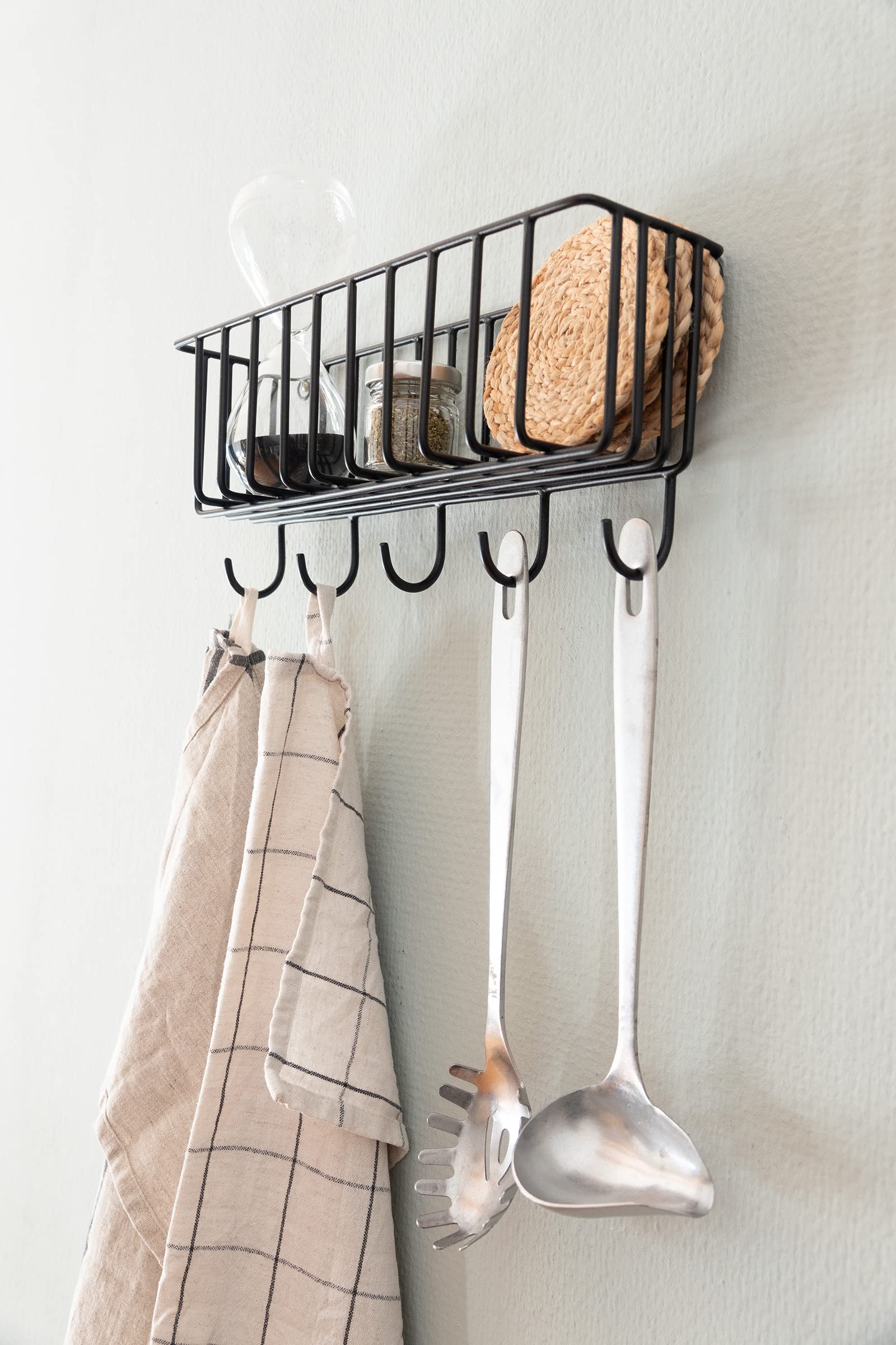 Cesta de almacenamiento Fynn con gancho negro de 30 x 13 cm, soporte para utensilios de cocina, estante para especias