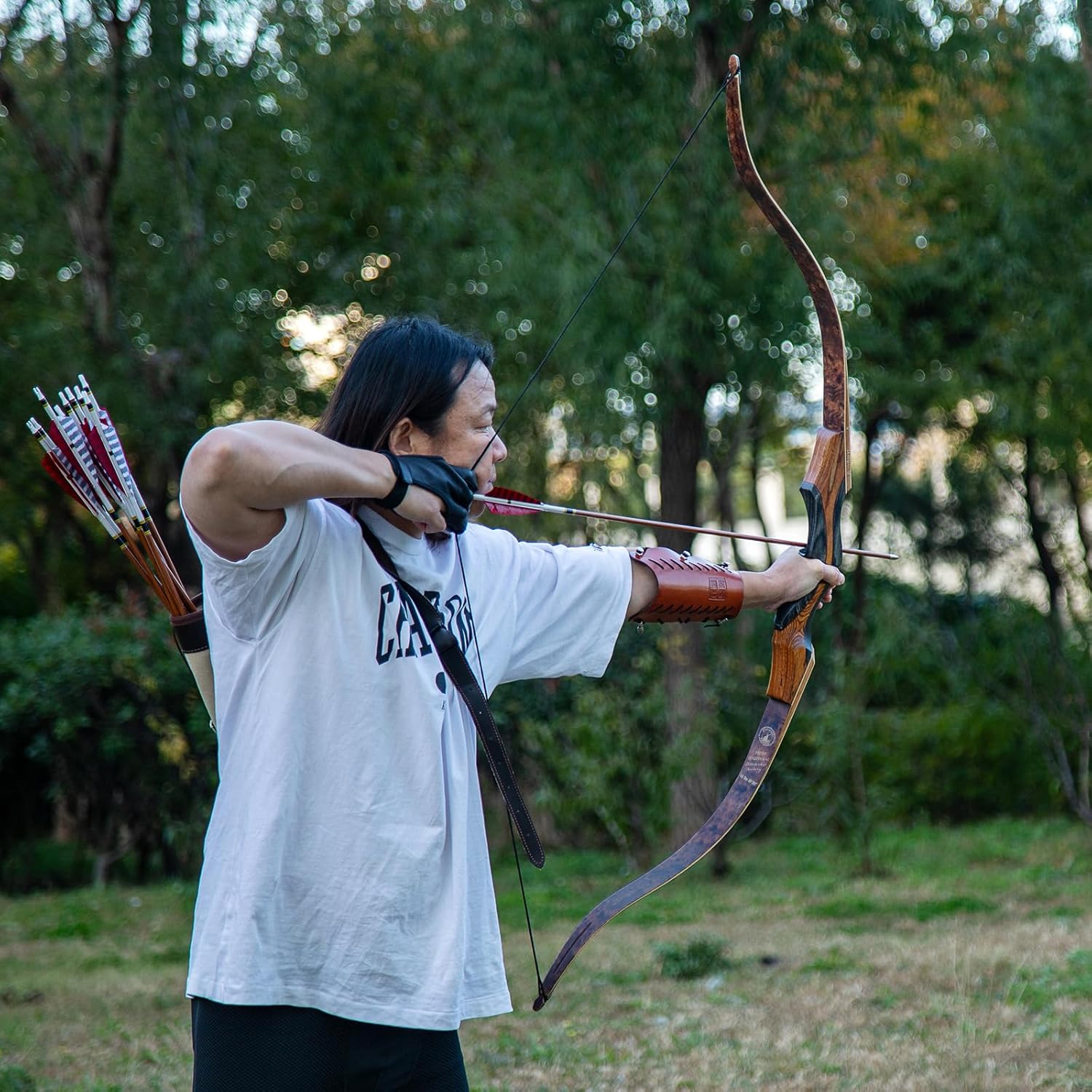 Deerseeker Archery 60"/62" Takedown Recurve Bow Set with Flemish String Woodgrain Limbs Right Hand & Left Hand Traditional Wooden Bow for Adults & Youth Bow Hunting 3D Target Shooting 25-60 lbs