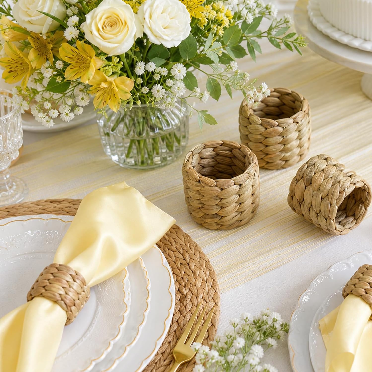 12Pcs Napkin Rings Set Handmade Woven, Water Hyacinth Rattan Napkin Rings Napkin Rings Set of 12 Rustic Table Decor, Farmhouse Napkin Holder for Wedding Party Thanksgiving