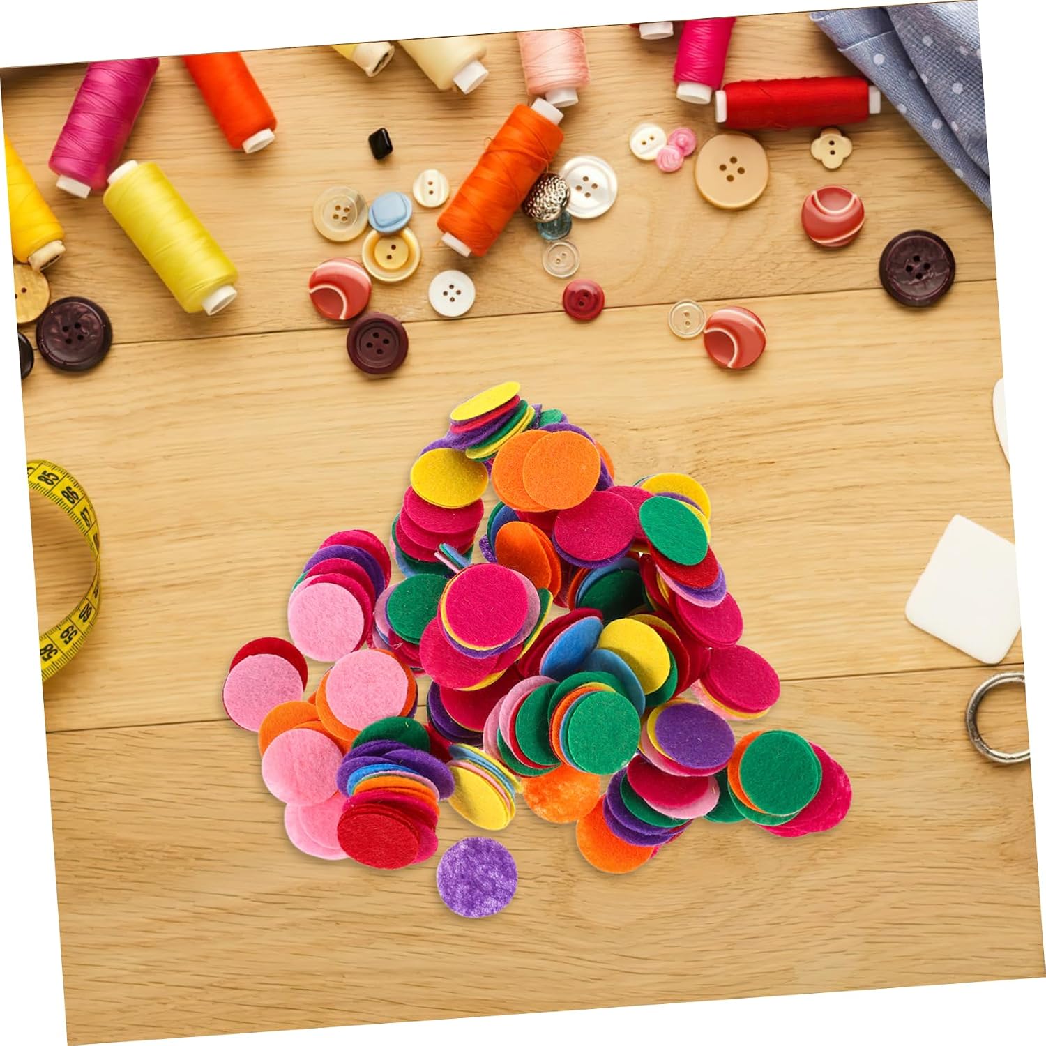 TEHAUX 1000pcs Felt Circles Fabric Patches for DIY Crafts Creative Activities Lightweight and Portable for Classroom and Seasonal Decorations