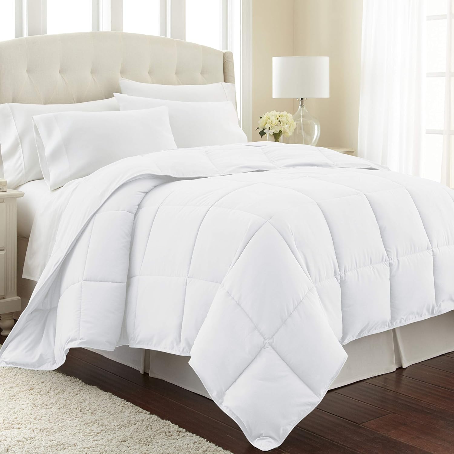 1 Piece Duvet Insert Oversized King (116'' x 98'') Comforter Premium Quality 600 GSM All-Season 800 Thread Count Down-Alternative Comforter White