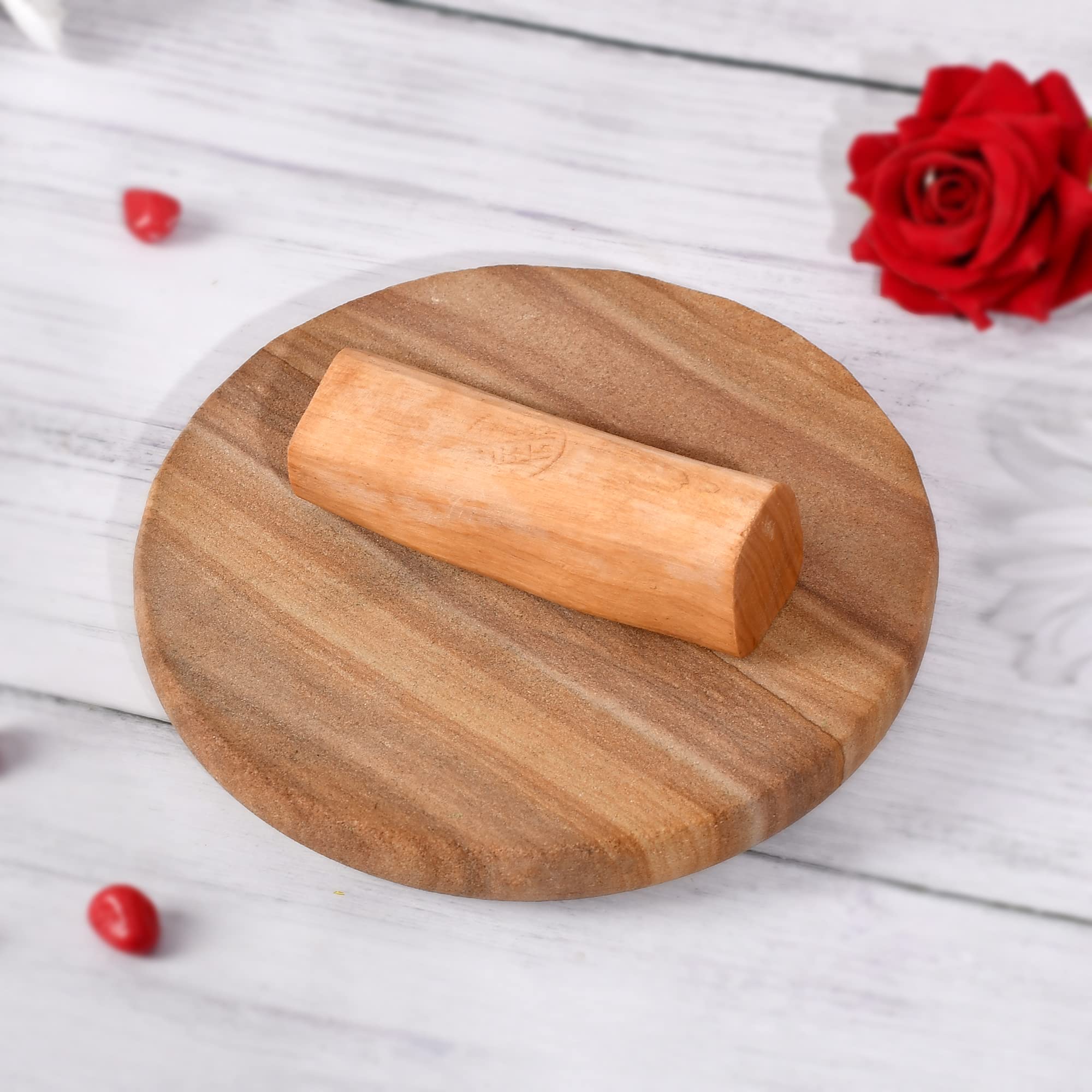 Desi Decor Chandan PataSandalwood Rubbing Stone with Original Chandan  Stick (Pata With 1 Stick) : Amazon.in: Home & Kitchen