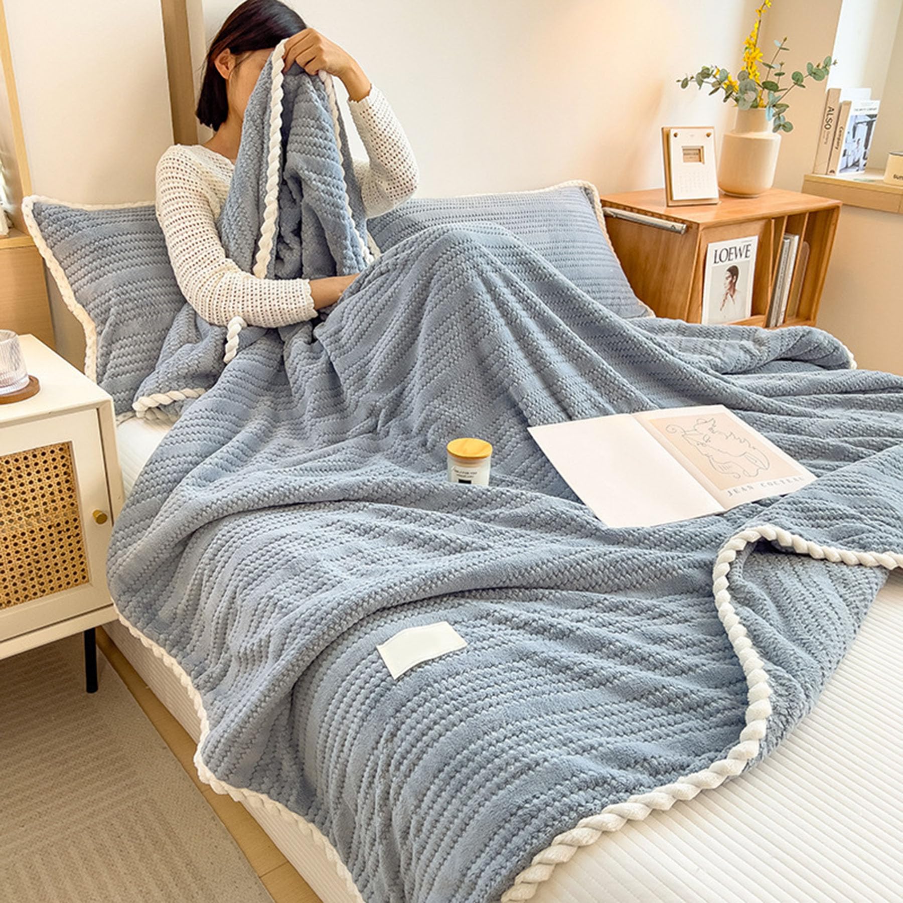 Weiche warme Wohndecke, Jacquard-Decke aus Milk-Velvet für das Sofa, kuschelig und leicht Decken– ideal als Wohnaccessoire, für Reisen, Camping sowie