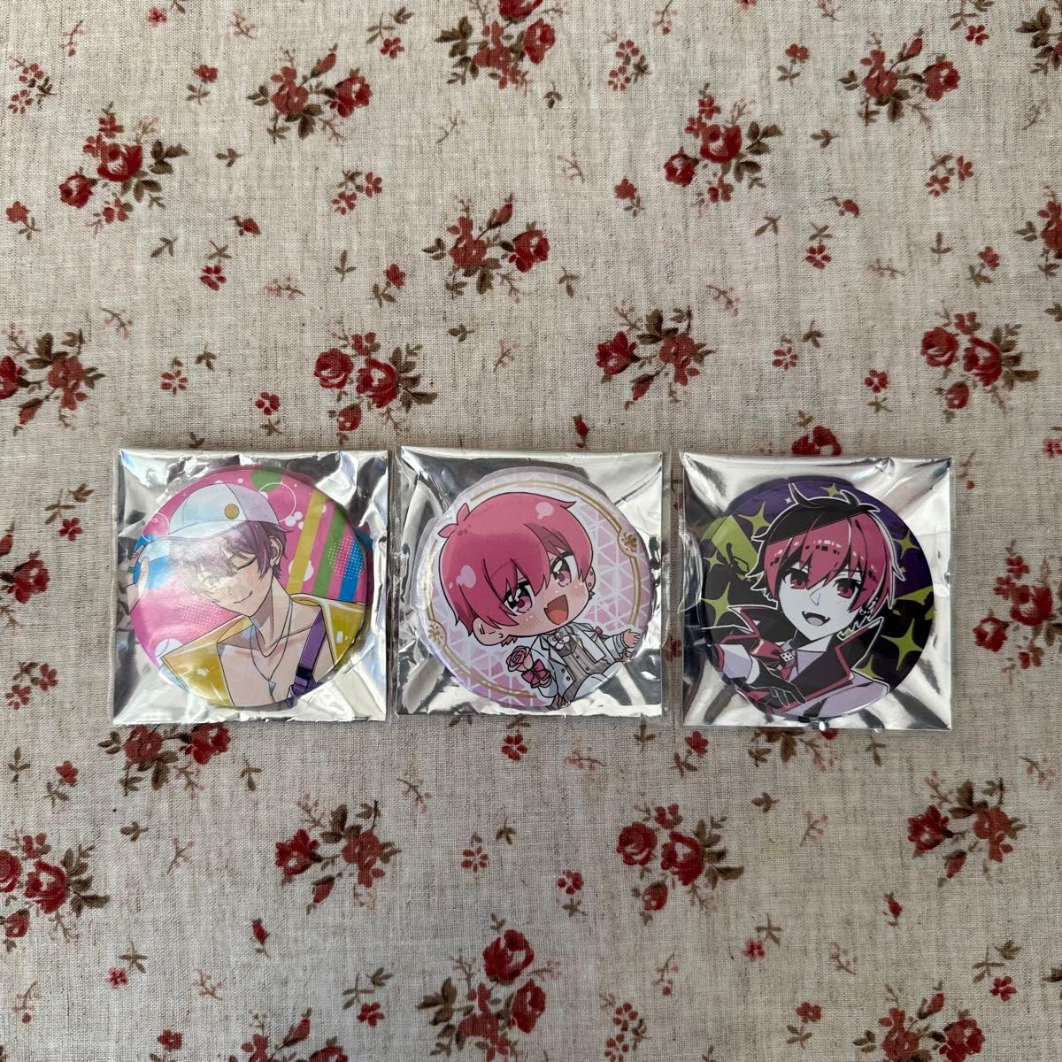 いれいす ないこくん 缶バッジ バラ売り△ バラ売り】いれいす/缶バッジ/ないこ - メルカリ