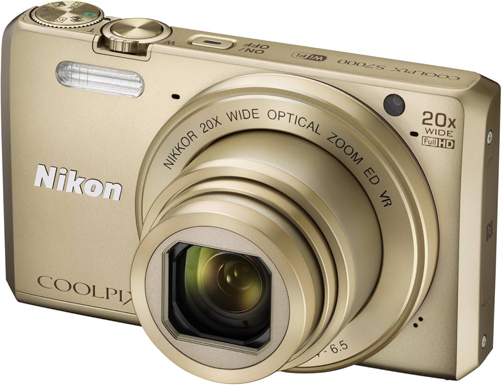 Nikon COOLPIX S7000　ゴールド Nikon Coolpix S7000 16 MP Point and Shoot Camera (Gold) with 20x