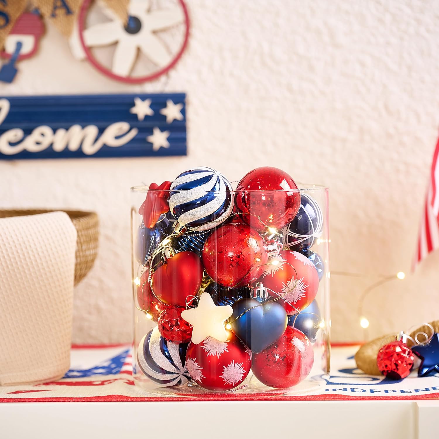 Valery Madelyn 28Pcs 4th of July Heart Shaped Ornaments Gift Pack, Patriotic Craft Painted Tree Heart Decorations, Red White Blue Christmas Baubles Hanging Labor Independence Day Memorial Day Decor