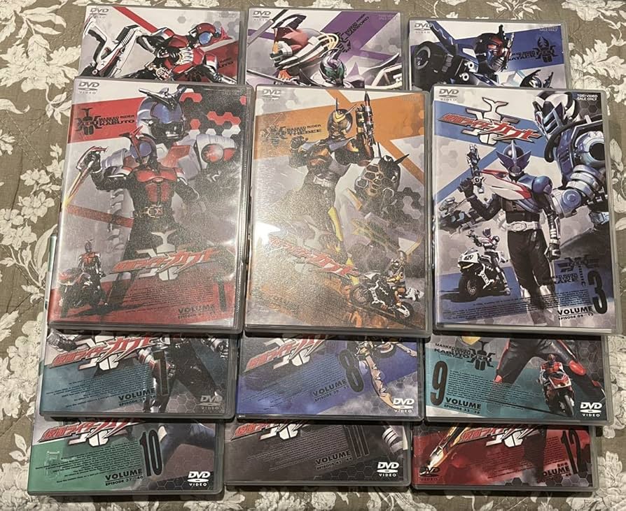 Amazon.co.jp: DVD仮面ライダーカブト 1～12巻全巻セット特製