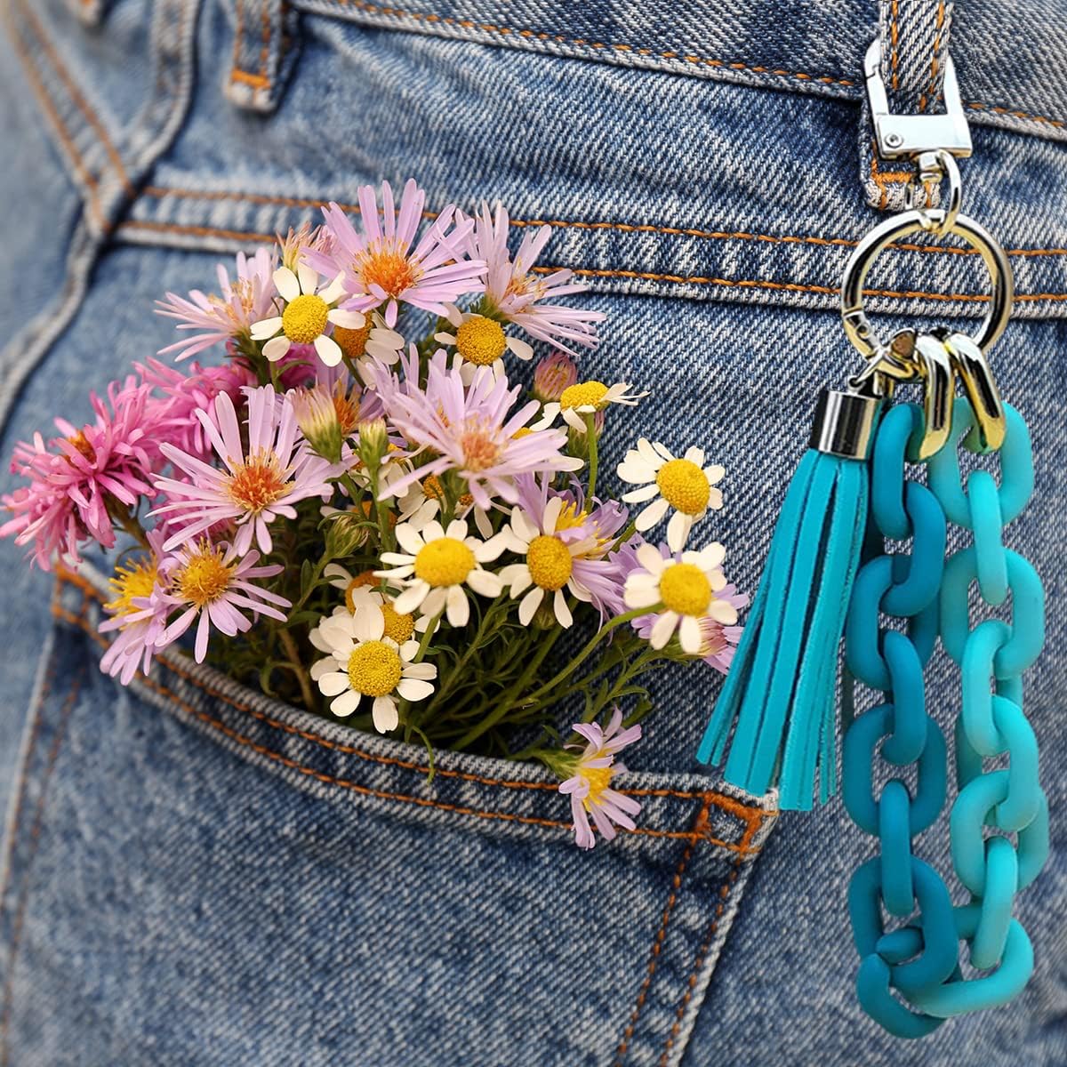 Miniatura 4 de Pemilosci Llavero de pulsera elegante de acrílico para mujer, llaves de coche con bolsa de borla, llavero colgante