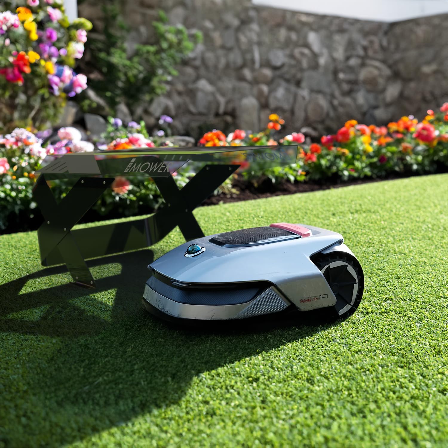 Garaż dla robota koszącego trawniki Idea Mower Mobius kompatybilny z Dreame A1, przezroczysta osłona dachu do kontroli wizualnej i łatwego użytkowania klawiatury robota