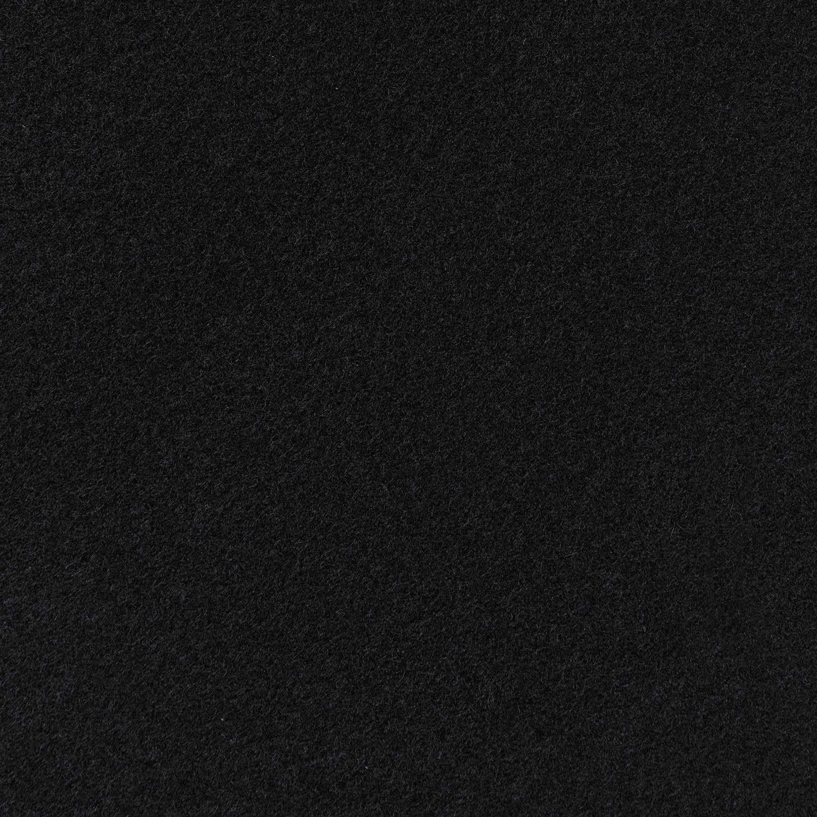 Czarna narzuta z polaru 240 x 220 cm, lekka narzuta na sofę, łóżko i do salonu, uniwersalna pled zapewnia ciepło i komfort jesienią i wiosną