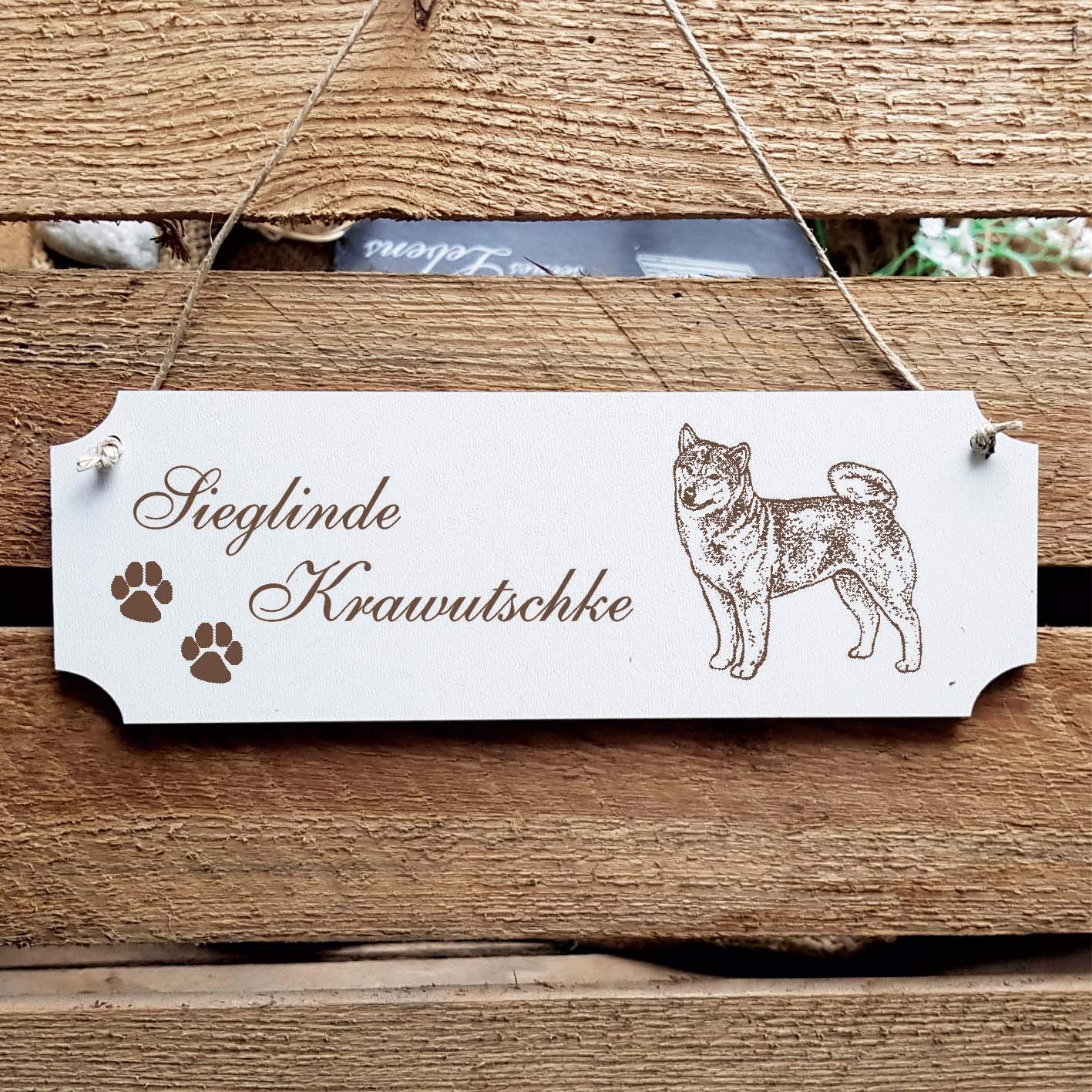 Dekolando White Sign Dog "Shiba Inu" Door Sign With Personalised Engraving And Motif - Size Approx. 20 X 6.7 X 0.5 Cm - Shabby Decoration Name Plate Name - Dogs