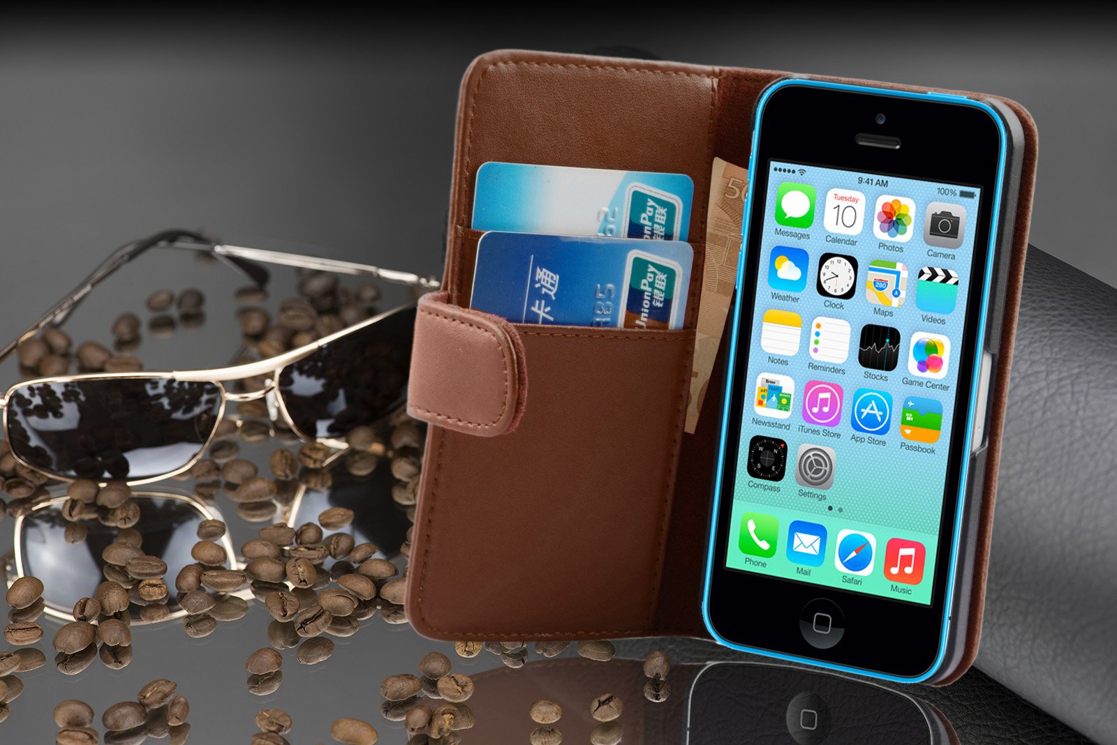 Cadorabo Hülle Für IPhone 5C – Kunstleder Flip Cover Mit Kartenfächern & Standfunktion, Schwarz