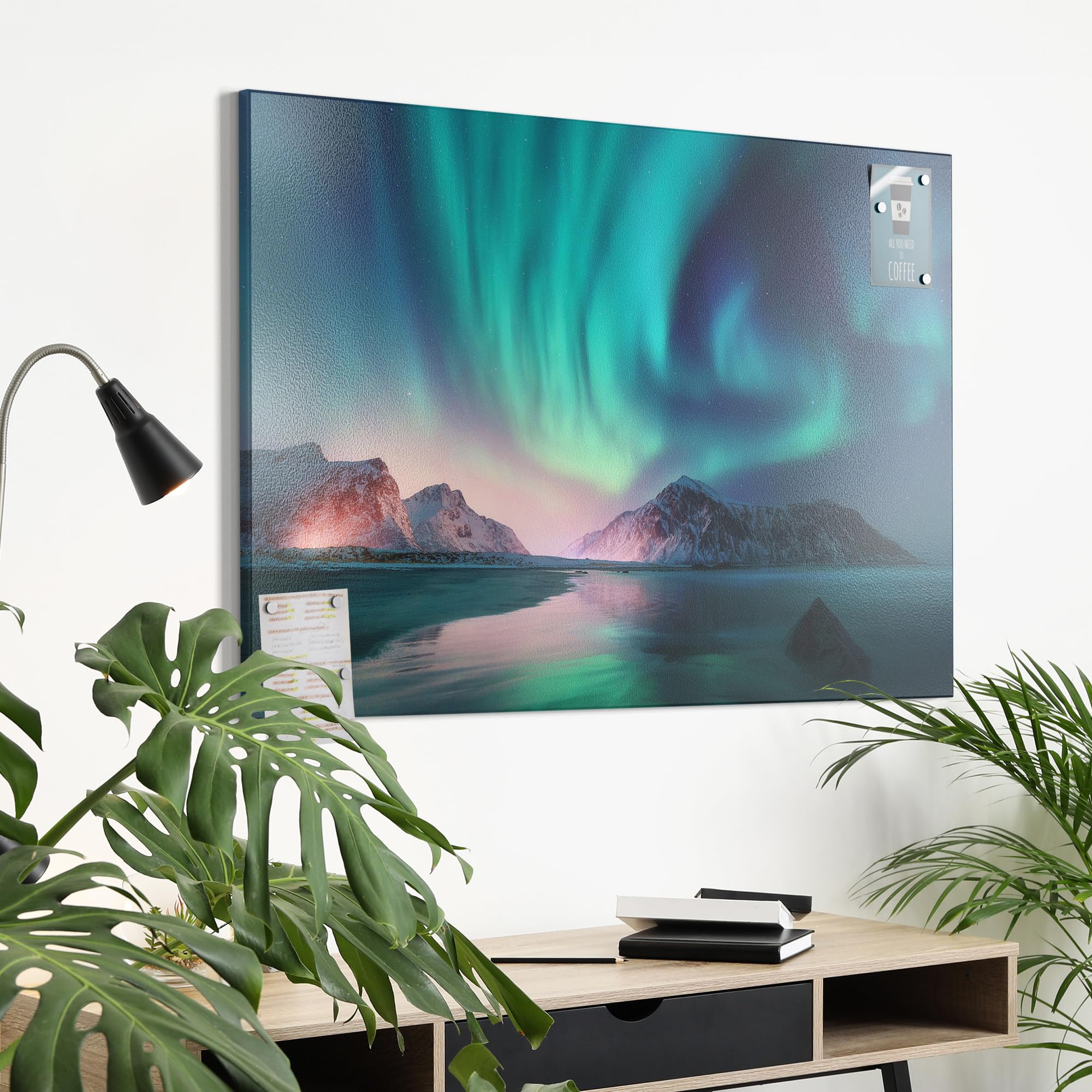 DEQORI Metalowa tablica magnetyczna, wymiary 90 x 60 cm, motyw "Zorza polarna Lofotów", tablica suchościeralna na wszystkie magnesy, tablica magnetyczna do kuchni i biura, designerska tablica do