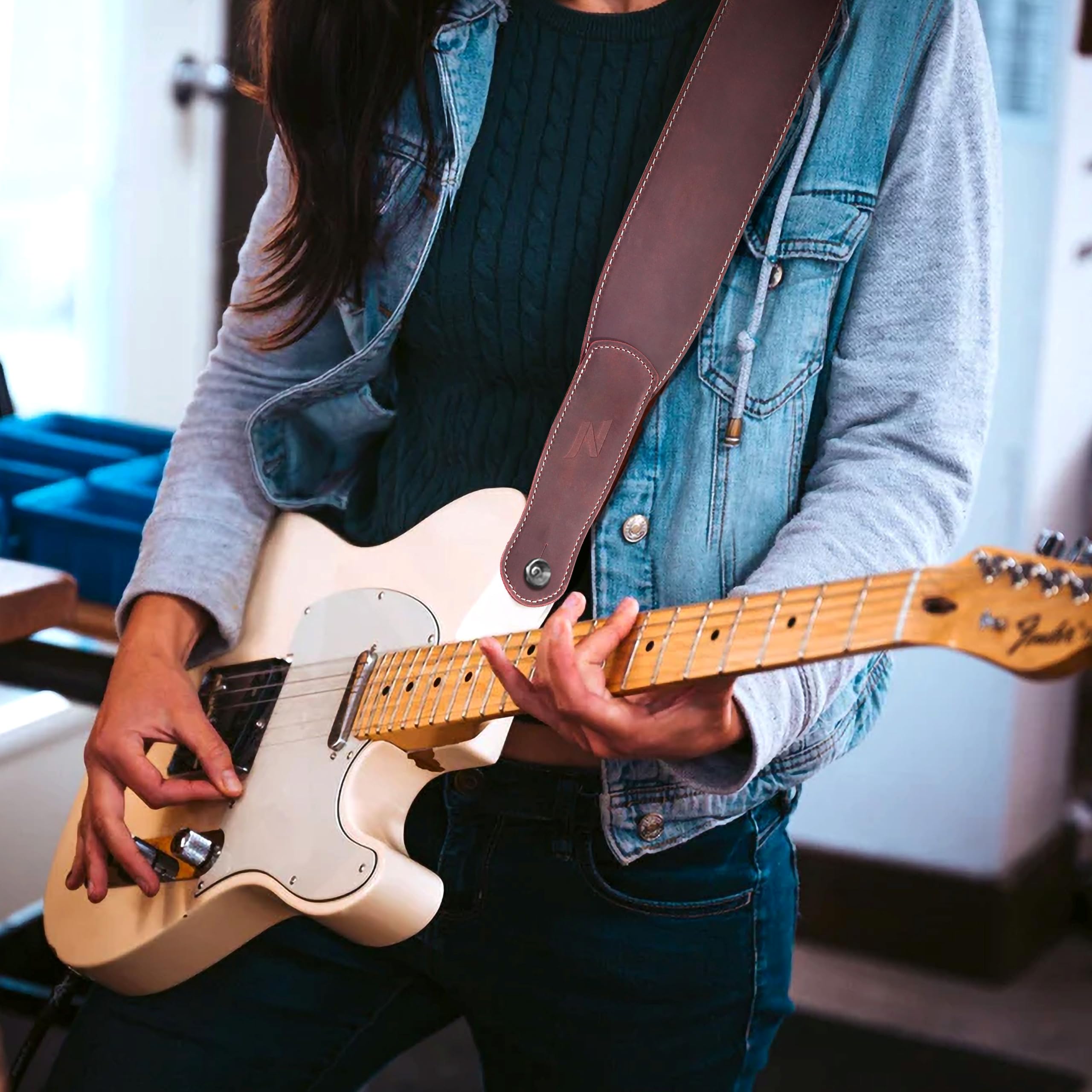 Nefelibata Correa de guitarra de 3 pulgadas, cuero de grano completo con acolchado de espuma y bucle organizador de cables para niños, hombres y mujeres para guitarra acústica, bajo y eléctrica